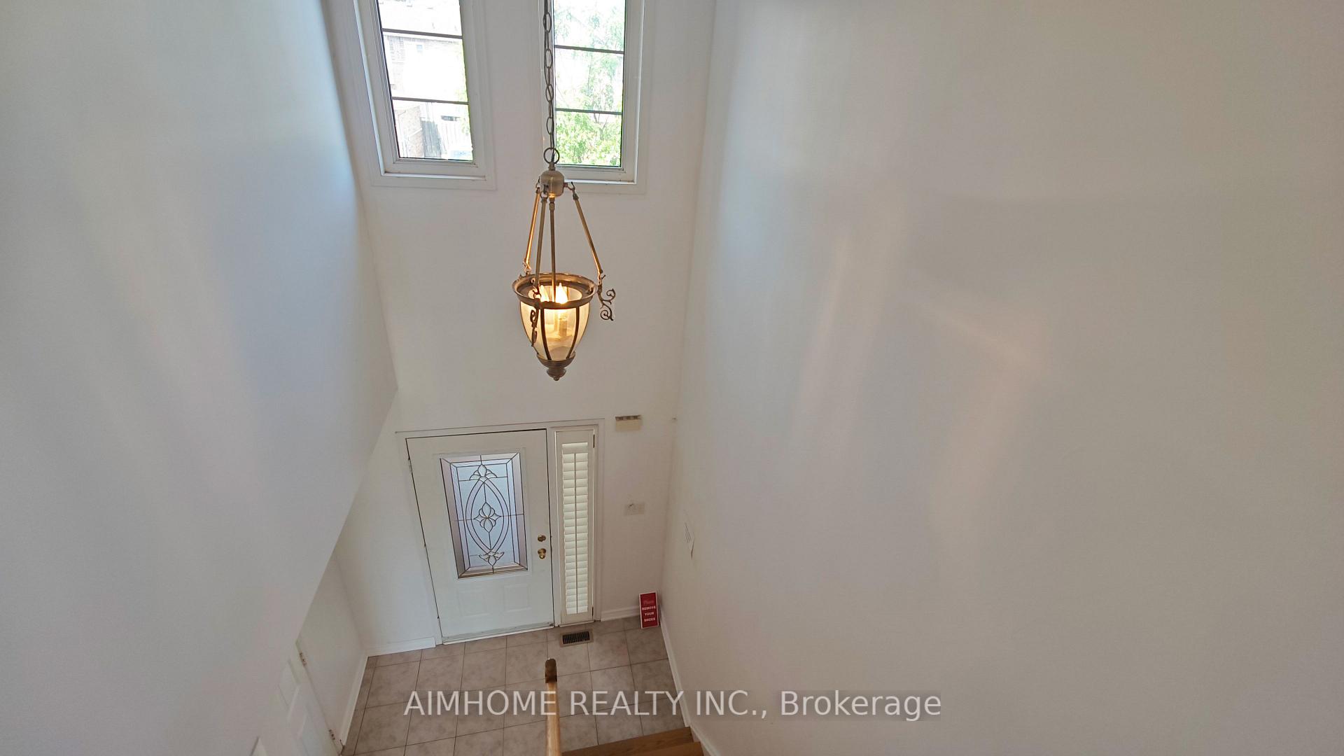 Photo 3 of 340 Kittridge Road, Oakville, Wedgewood Creek — HOMEH