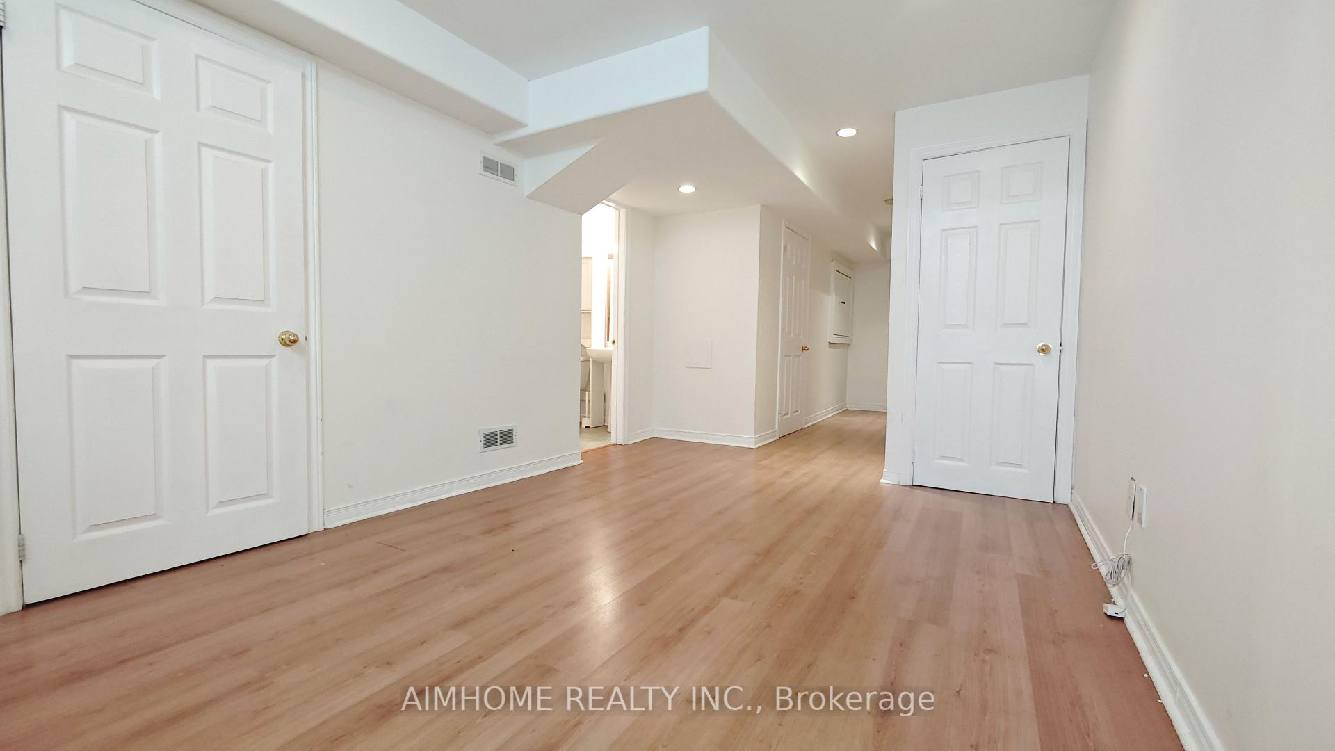 Photo 4 of 340 Kittridge Road, Oakville, Wedgewood Creek — HOMEH