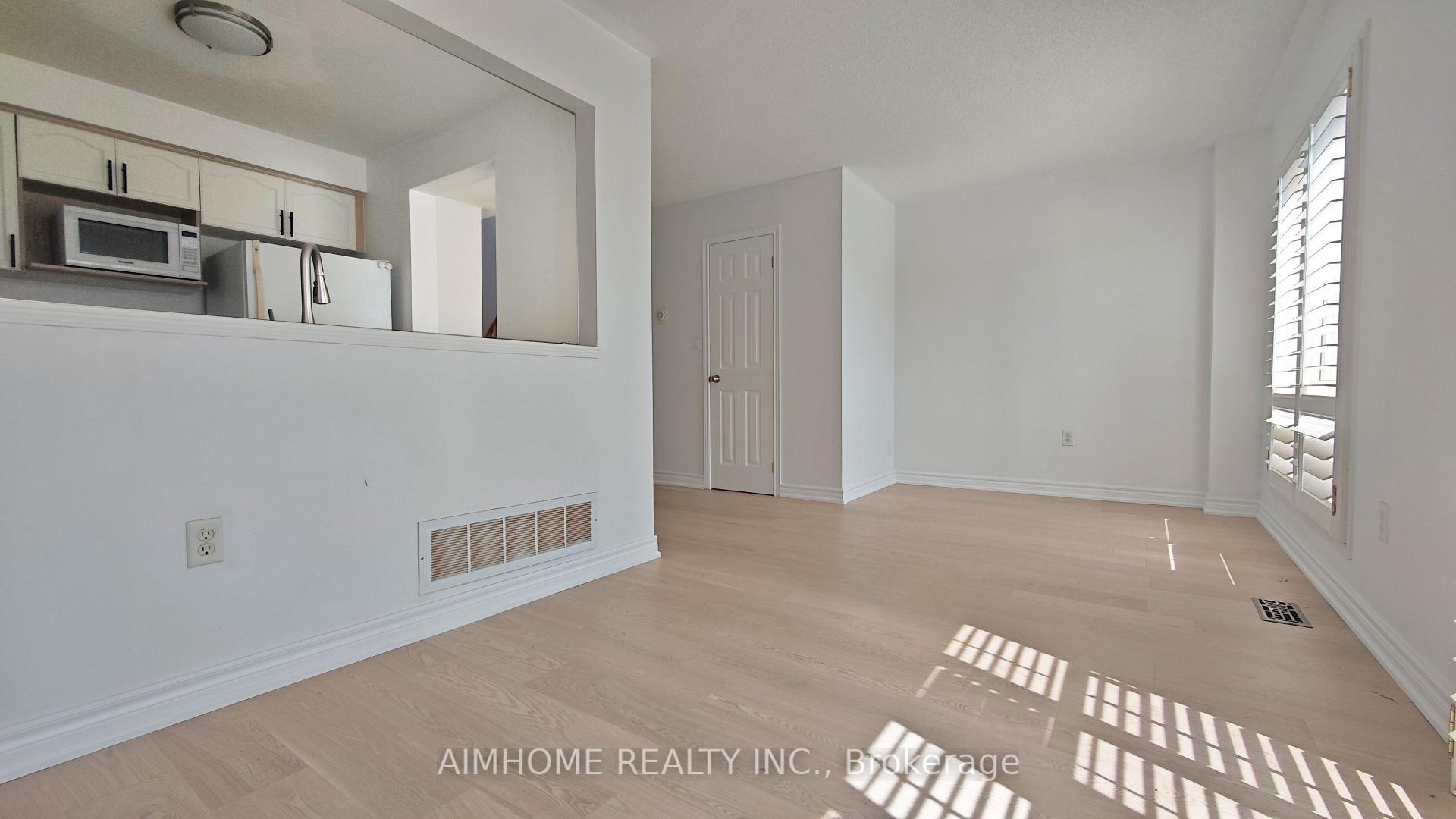 Photo 14 of 340 Kittridge Road, Oakville, Wedgewood Creek — HOMEH