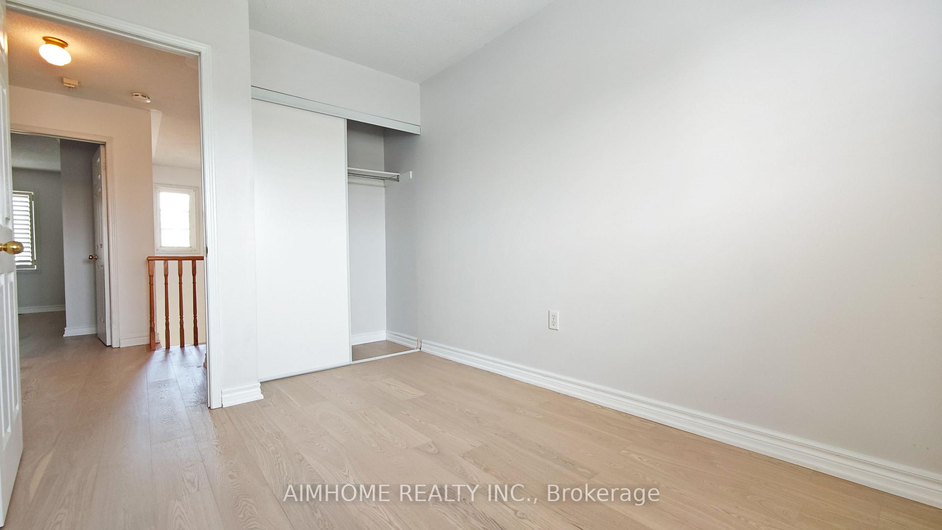 Photo 30 of 340 Kittridge Road, Oakville, Wedgewood Creek — HOMEH