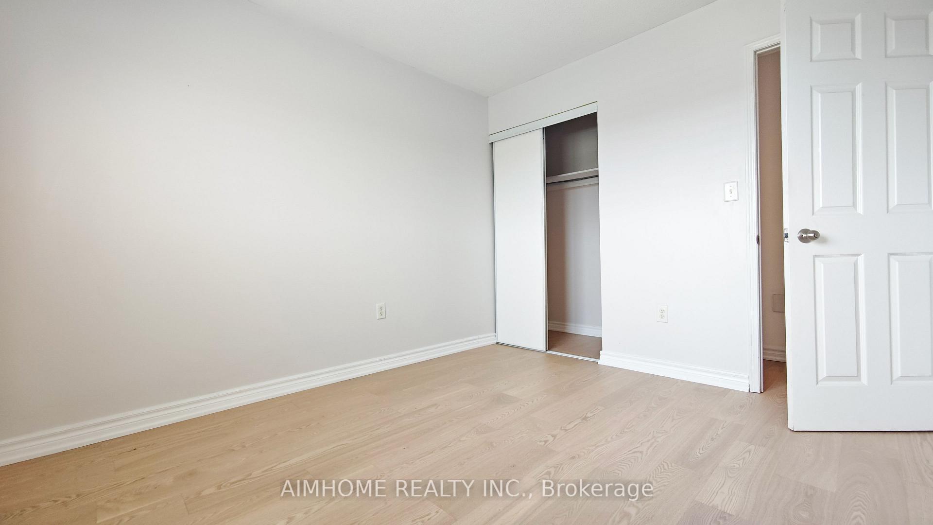 Photo 32 of 340 Kittridge Road, Oakville, Wedgewood Creek — HOMEH