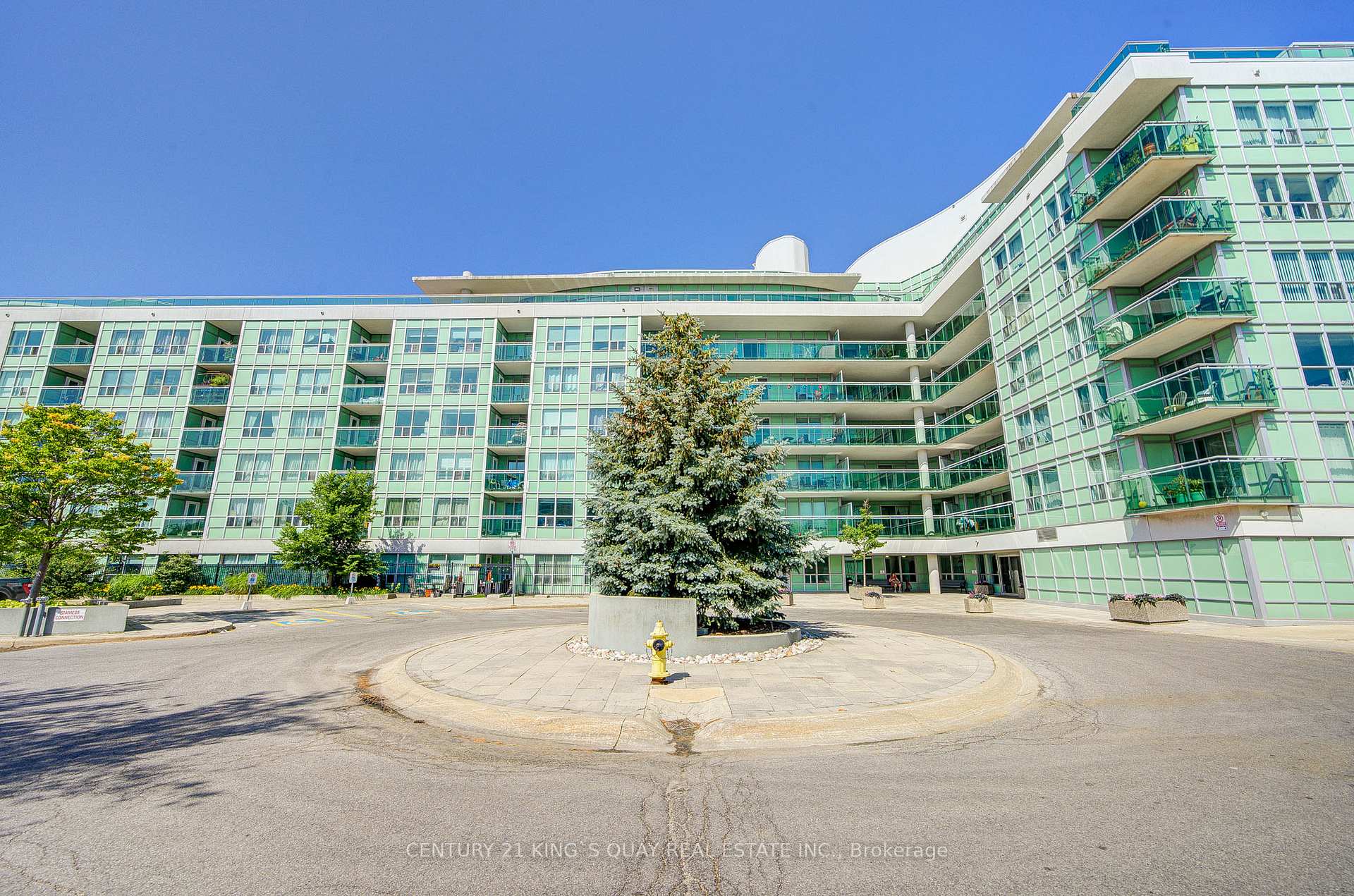 Front of Unit 227, 60 Fairfax Crescent