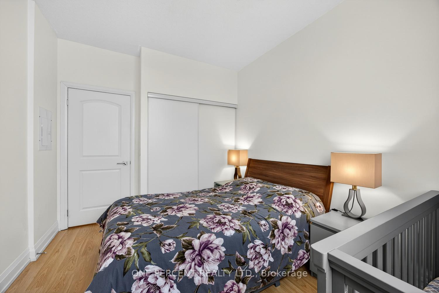 Photo 16 of Unit Ph11, 55 De Boers Drive, North York, York University Heights — HOMEH