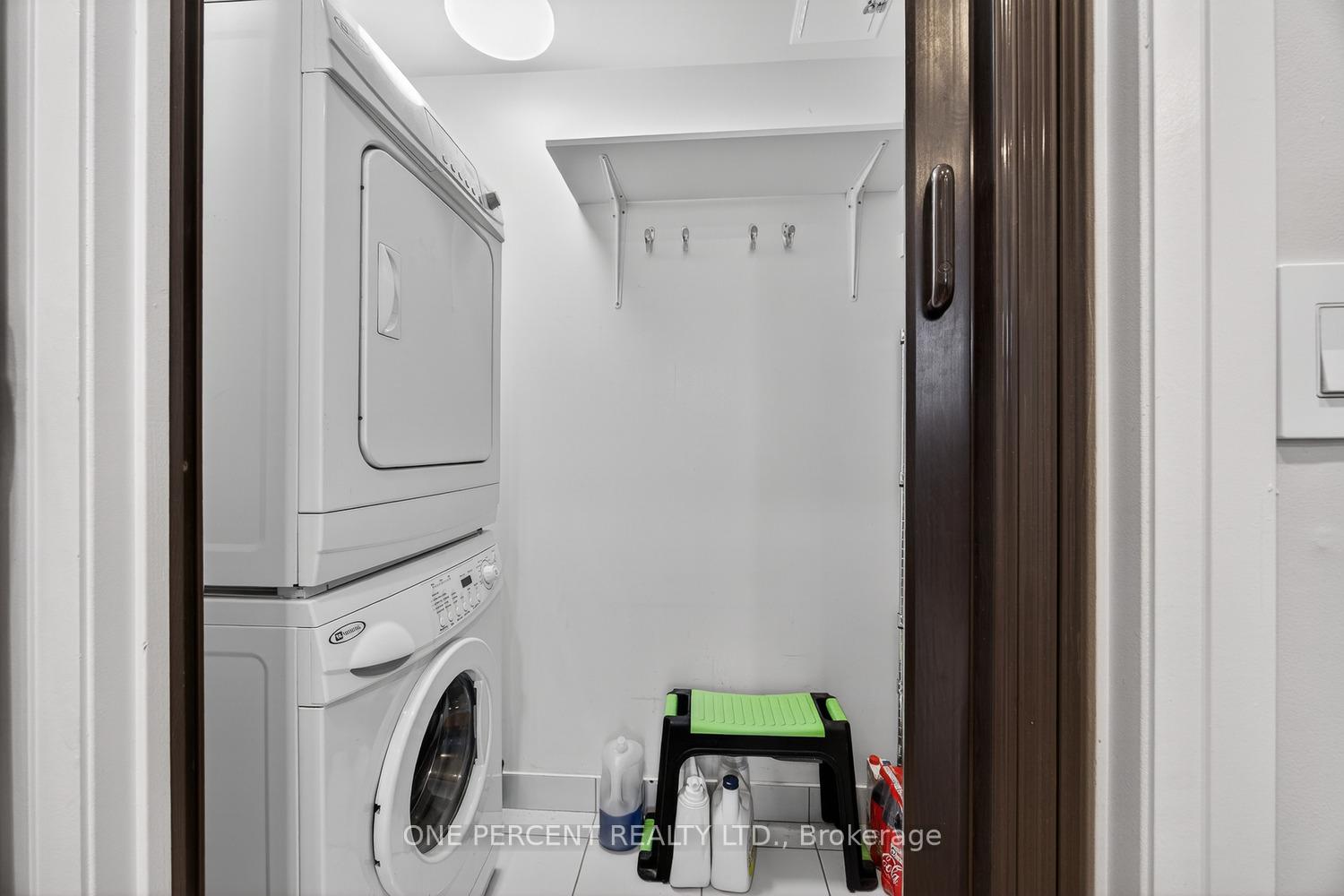 Photo 21 of Unit Ph11, 55 De Boers Drive, North York, York University Heights — HOMEH