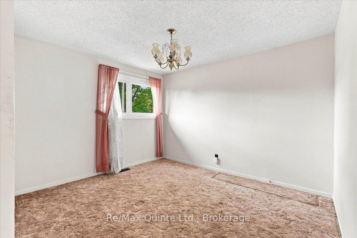 Photo 13 of 5 Simeon Street, Prince Edward County, Picton Ward — HOMEH