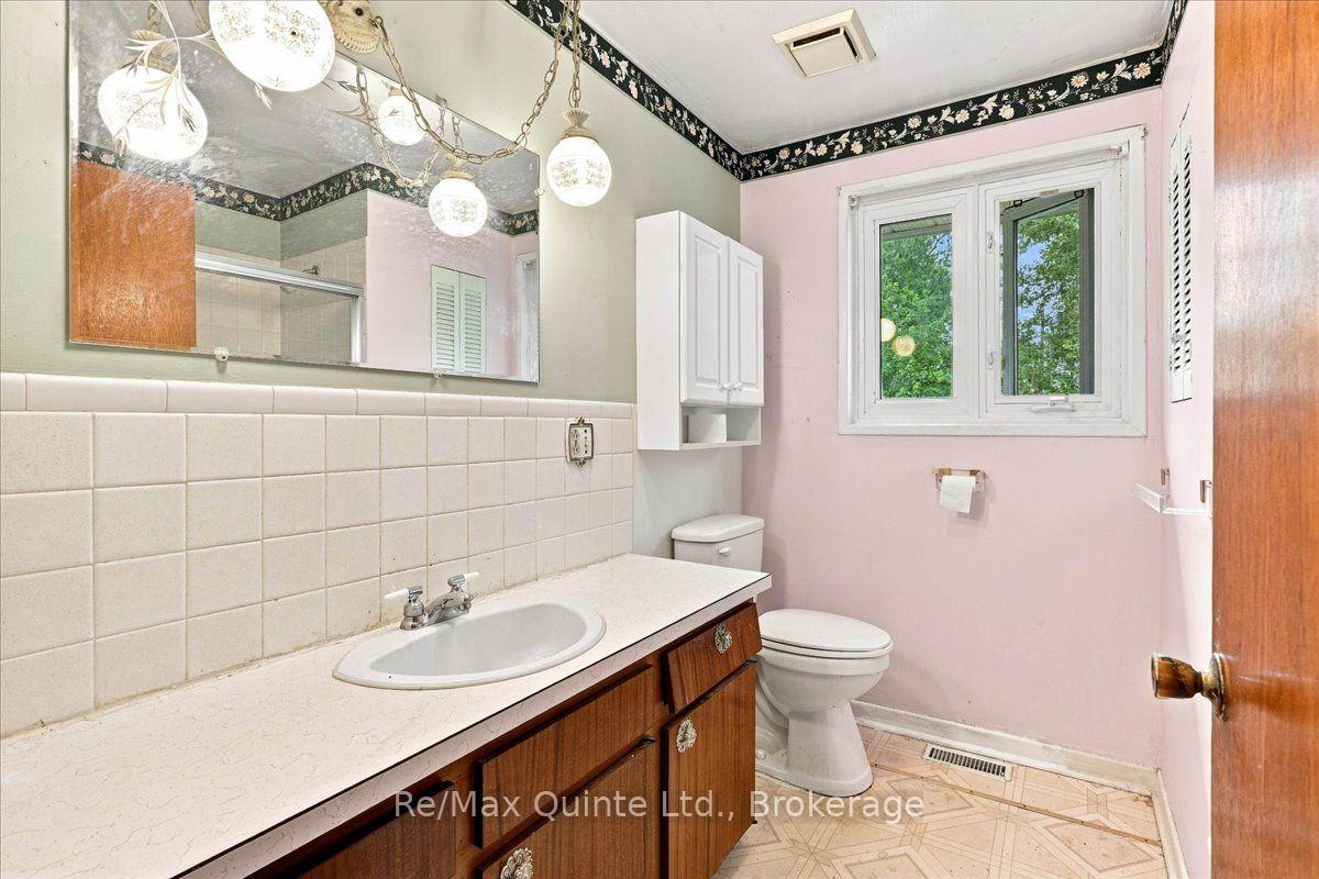 Photo 16 of 5 Simeon Street, Prince Edward County, Picton Ward — HOMEH