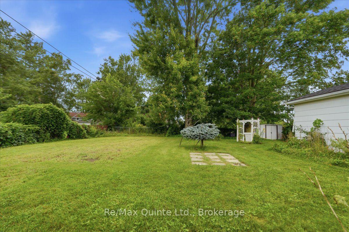 Photo 31 of 5 Simeon Street, Prince Edward County, Picton Ward — HOMEH