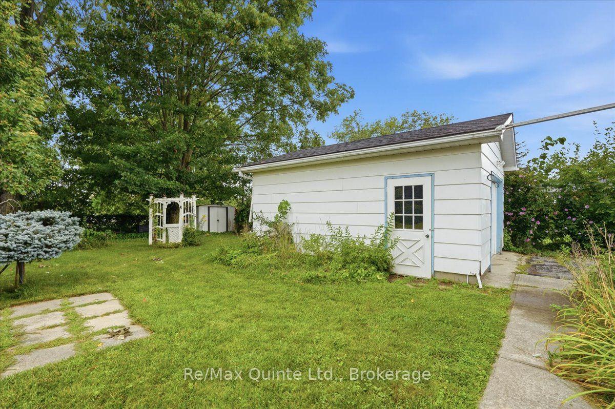 Photo 33 of 5 Simeon Street, Prince Edward County, Picton Ward — HOMEH