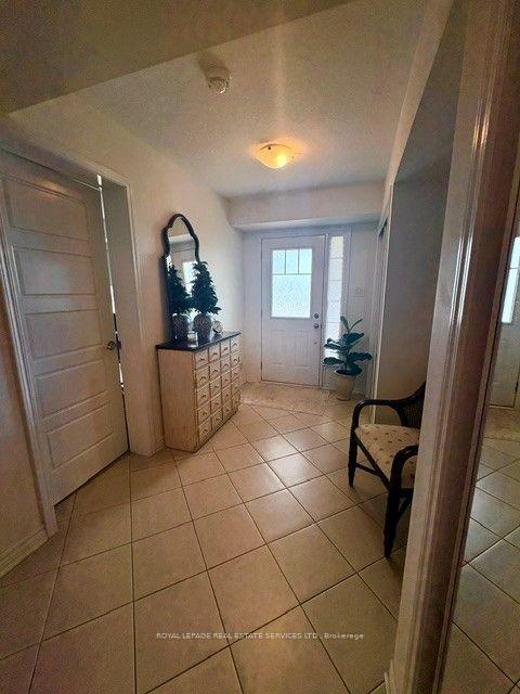 Photo 3 of Unit 73, 22 Spring Creek Drive, Hamilton, Waterdown — HOMEH