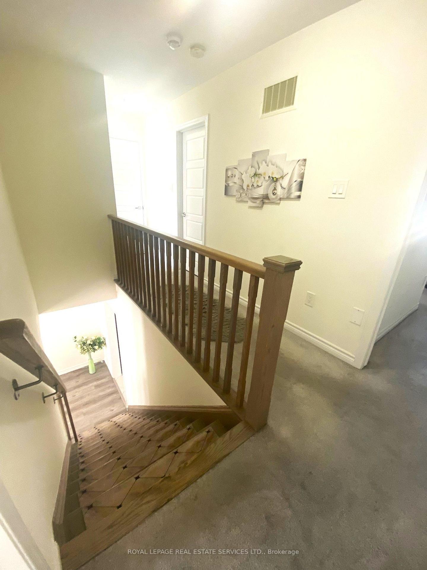 Photo 10 of Unit 73, 22 Spring Creek Drive, Hamilton, Waterdown — HOMEH