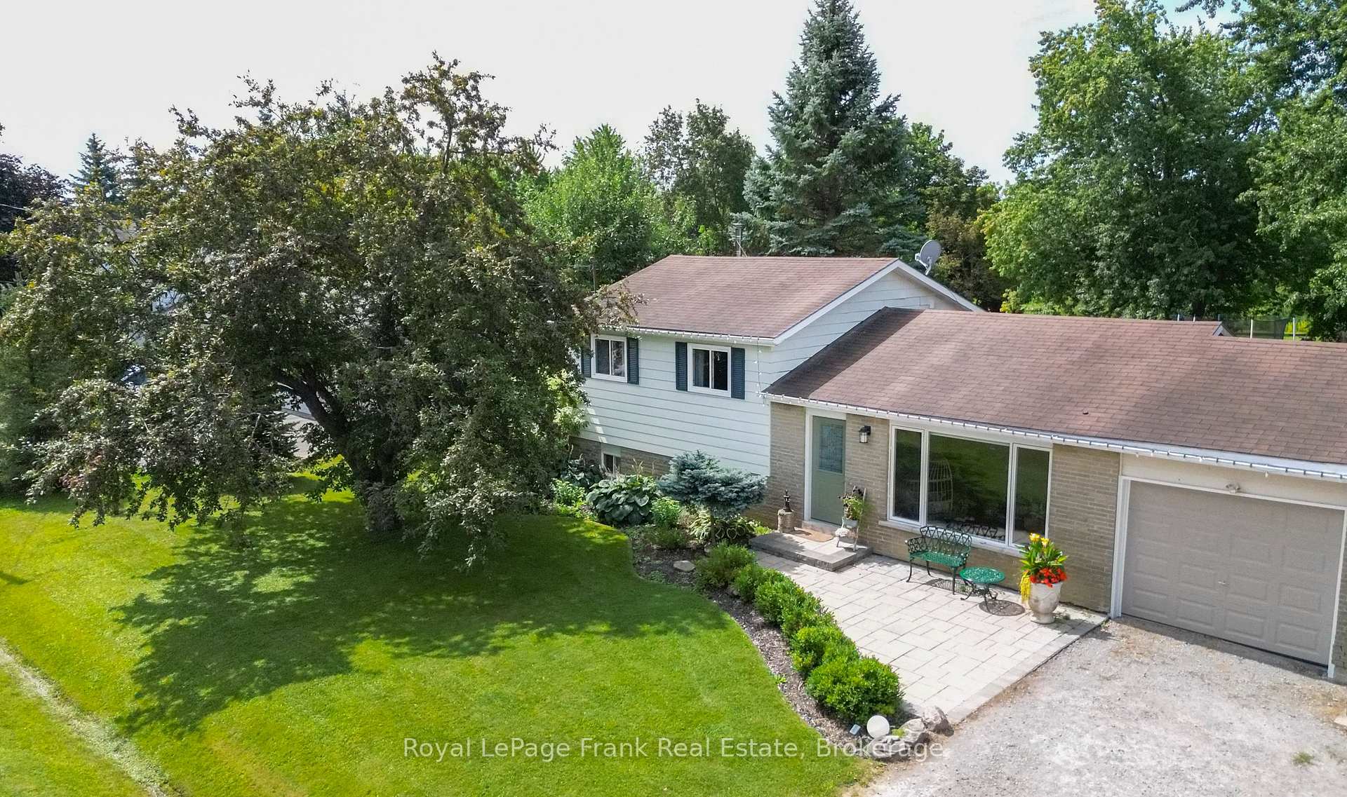 Photo 10 of 10 Chickadee Court, Kawartha Lakes, Mariposa — HOMEH