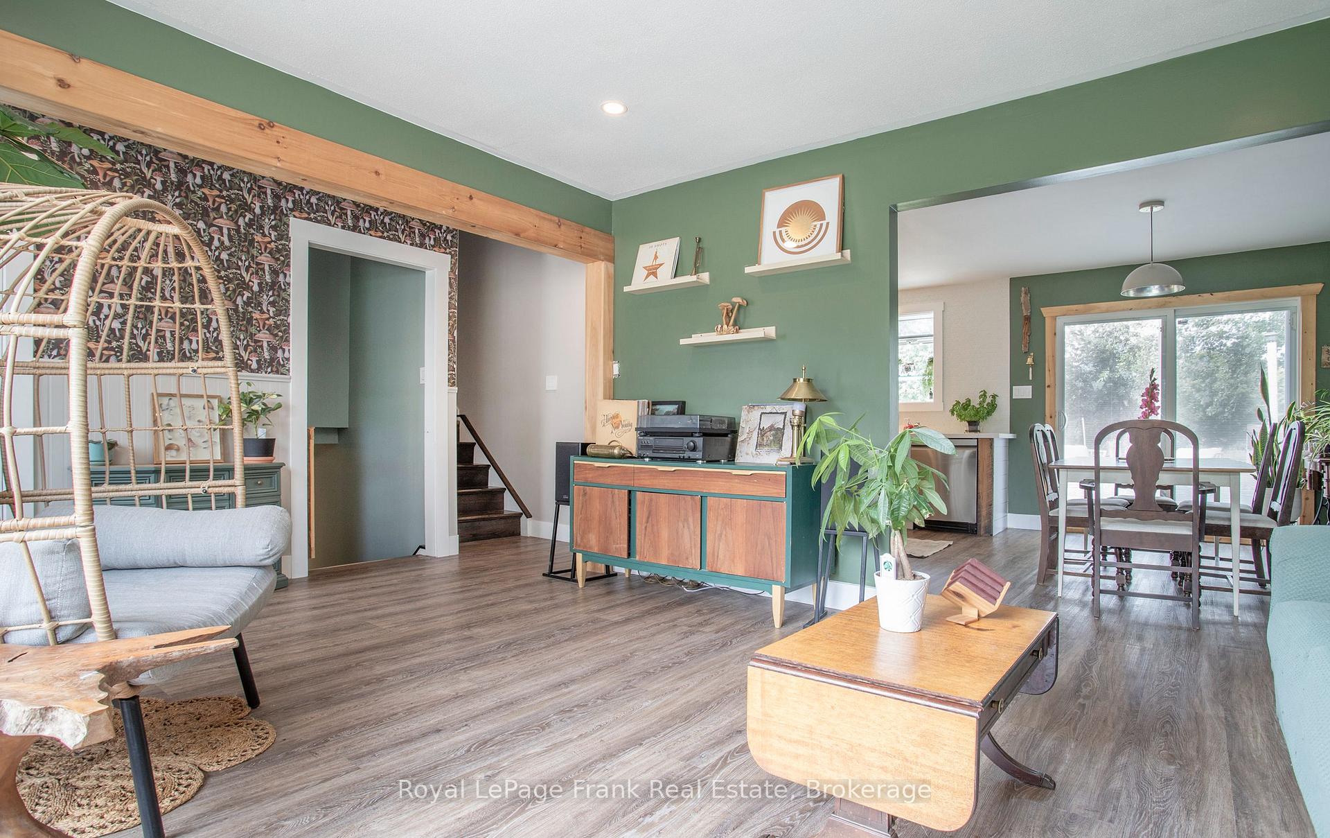 Photo 15 of 10 Chickadee Court, Kawartha Lakes, Mariposa — HOMEH