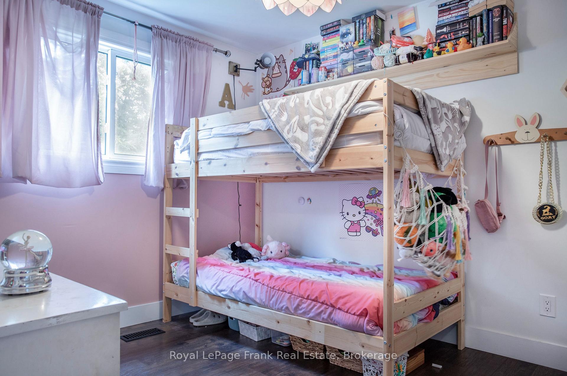 Photo 22 of 10 Chickadee Court, Kawartha Lakes, Mariposa — HOMEH
