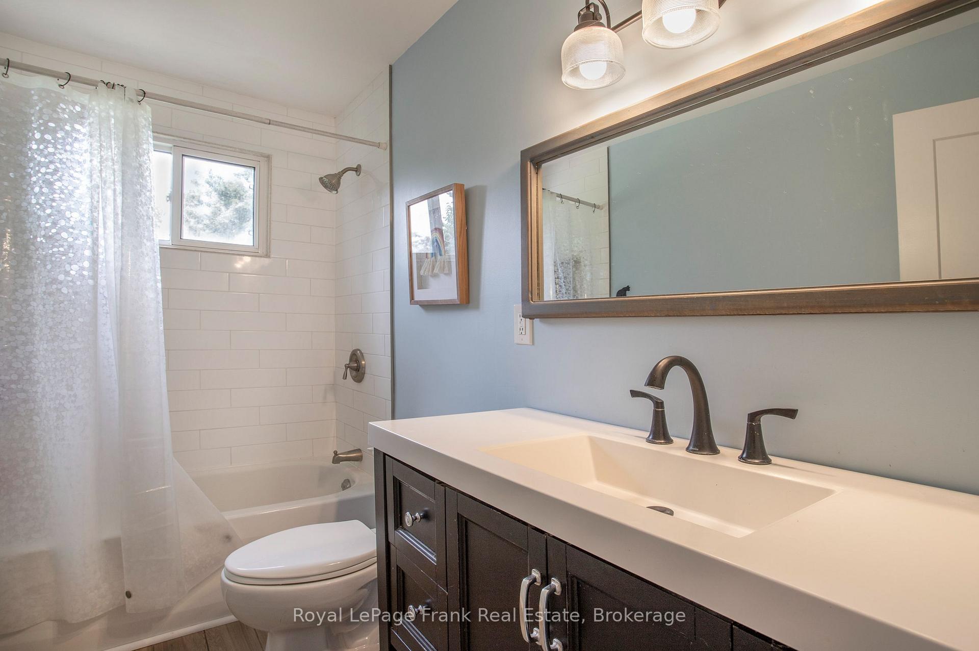 Photo 23 of 10 Chickadee Court, Kawartha Lakes, Mariposa — HOMEH