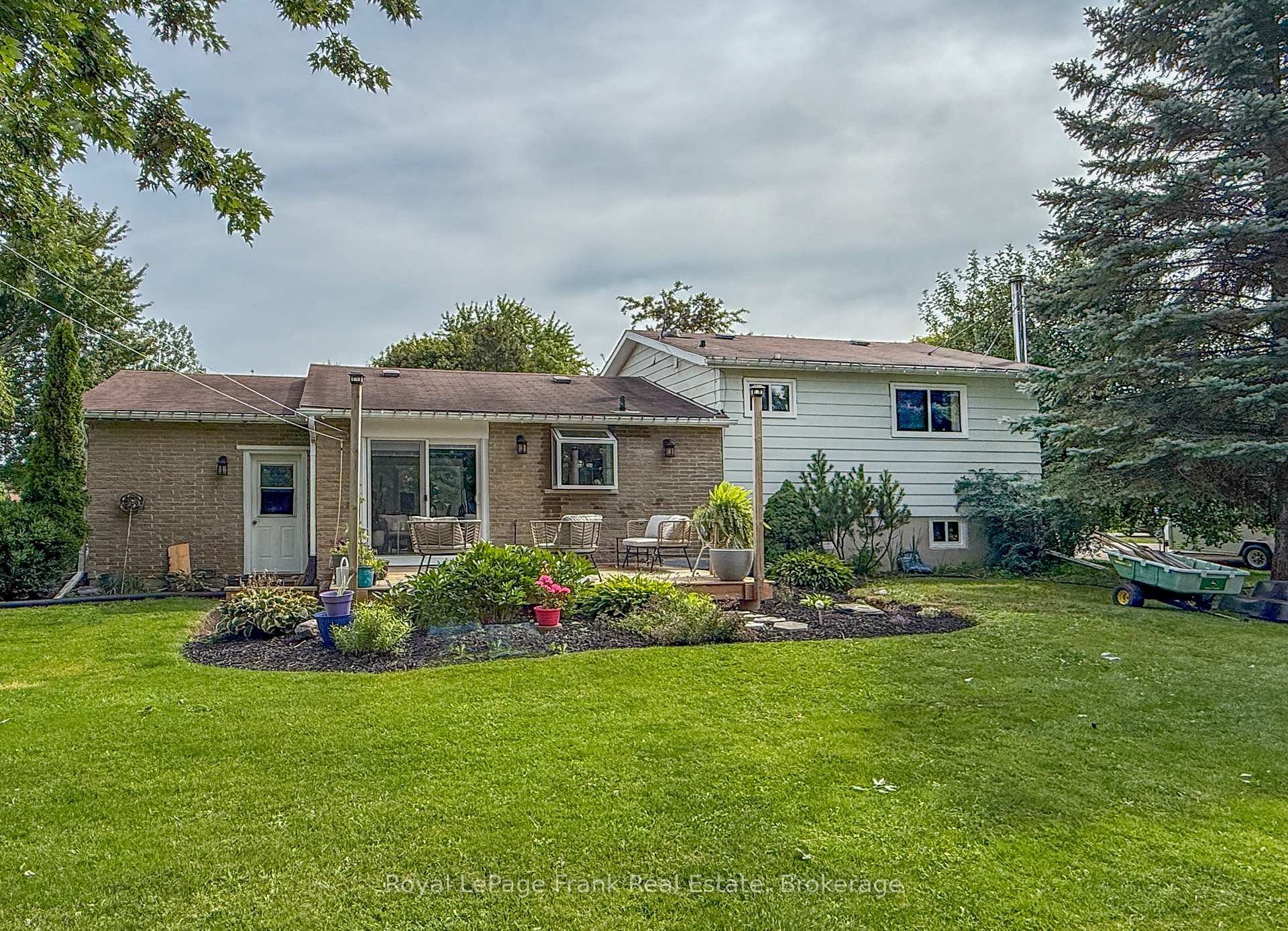 Photo 29 of 10 Chickadee Court, Kawartha Lakes, Mariposa — HOMEH