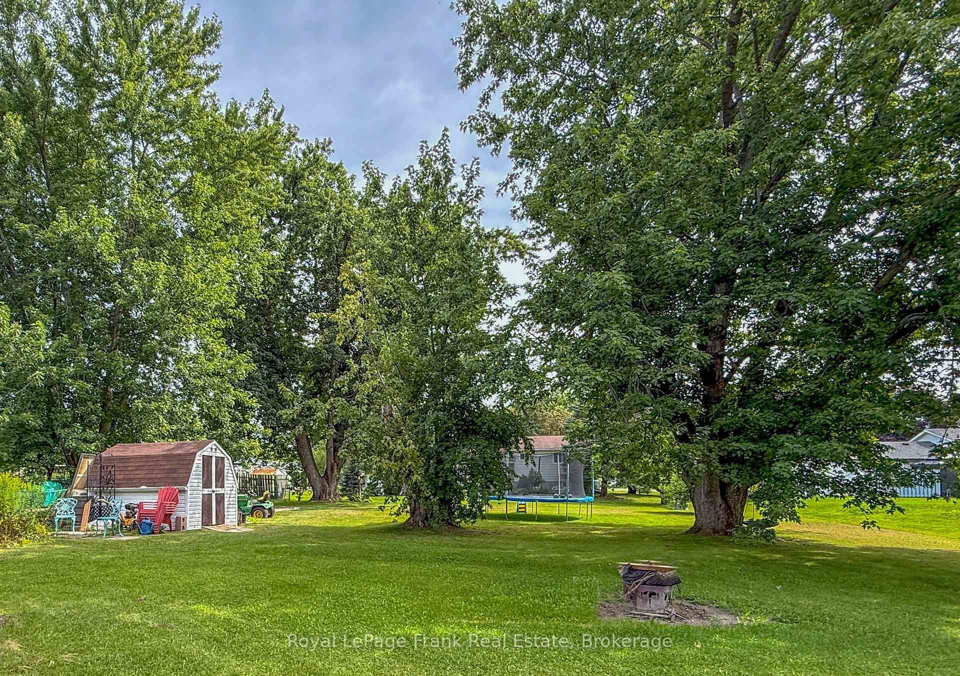 Photo 38 of 10 Chickadee Court, Kawartha Lakes, Mariposa — HOMEH