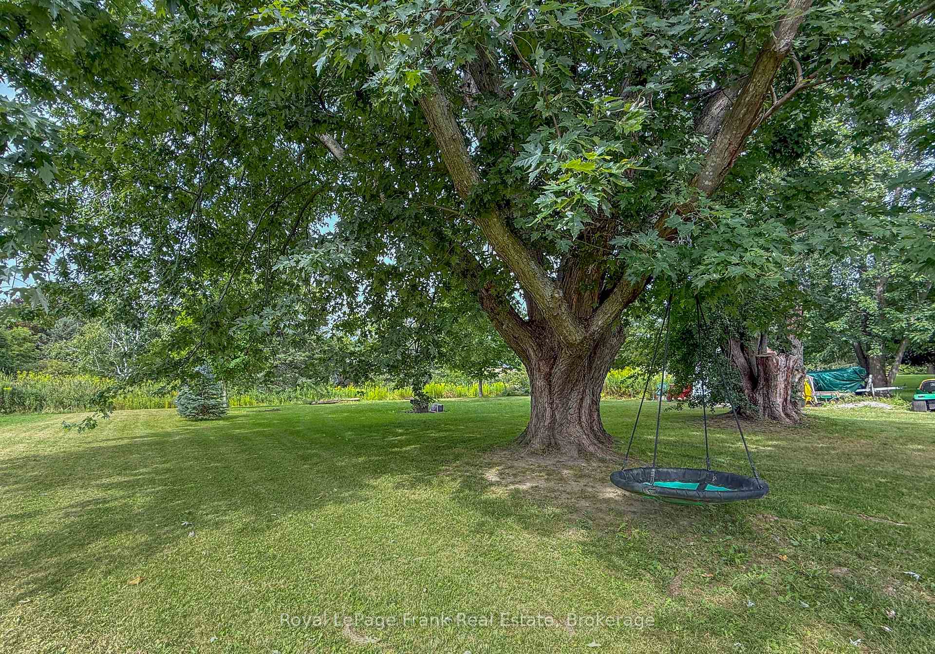 Photo 39 of 10 Chickadee Court, Kawartha Lakes, Mariposa — HOMEH