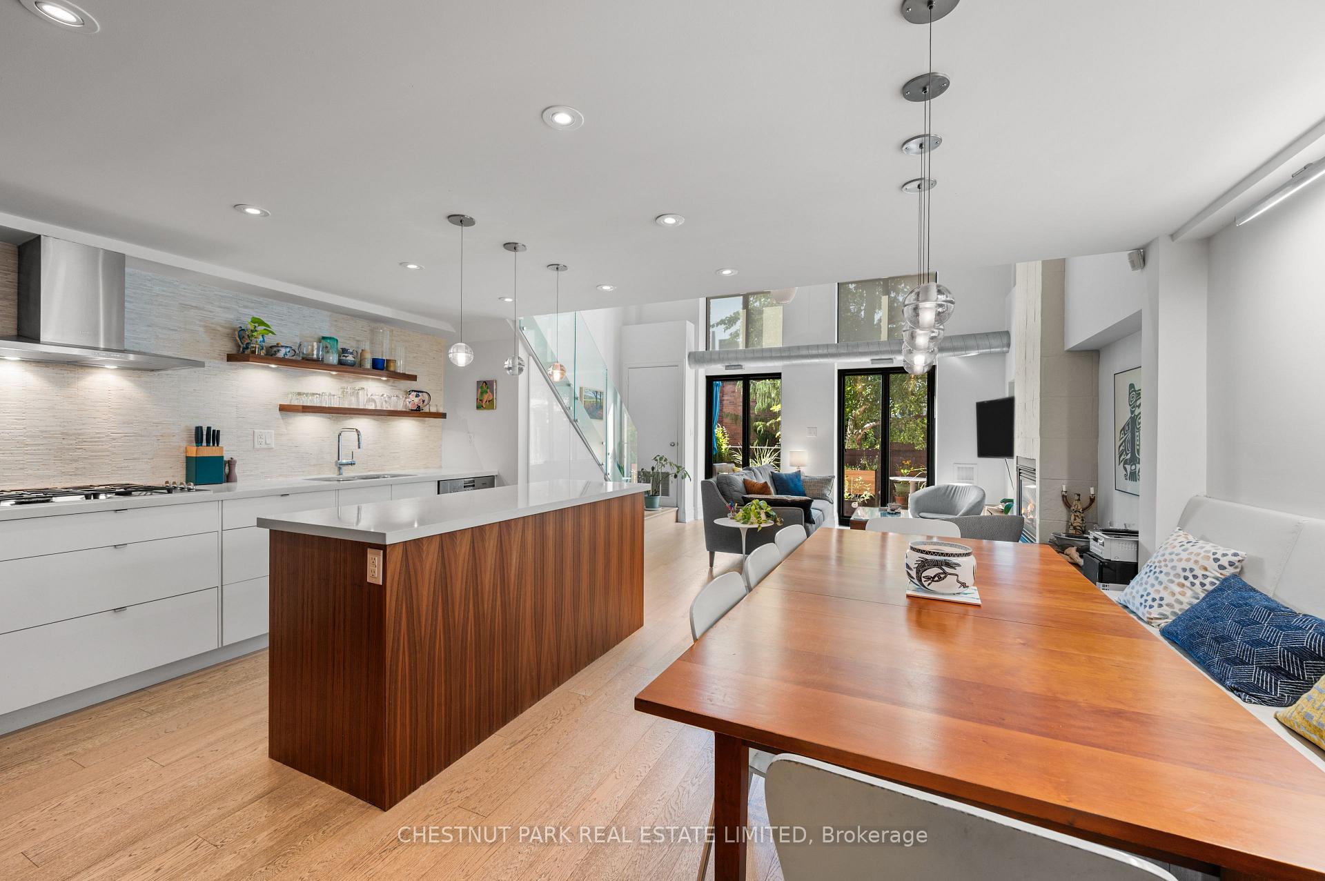 Photo 5 of Unit 105, 525 Logan Avenue, Toronto, North Riverdale — HOMEH