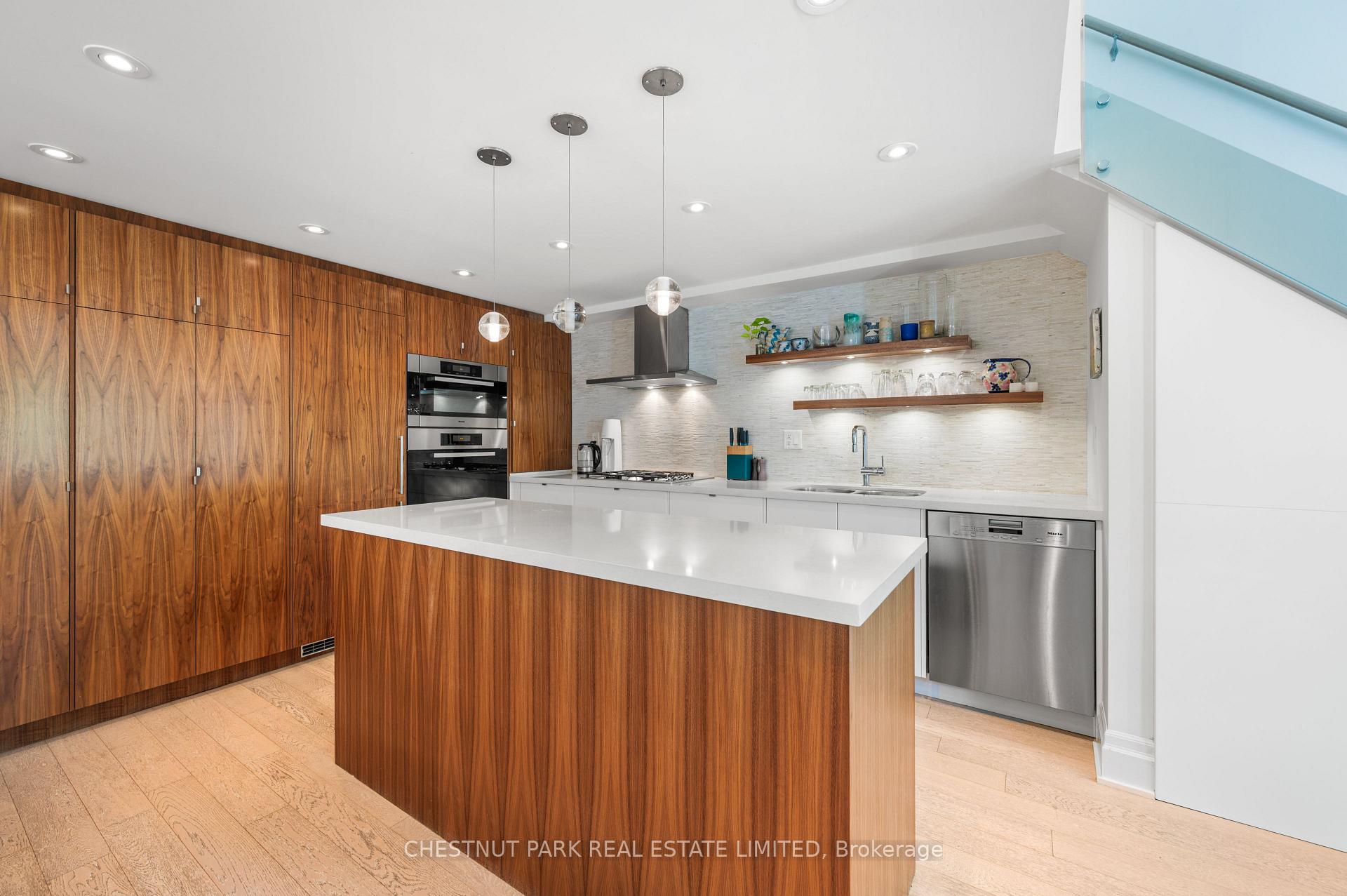 Photo 10 of Unit 105, 525 Logan Avenue, Toronto, North Riverdale — HOMEH