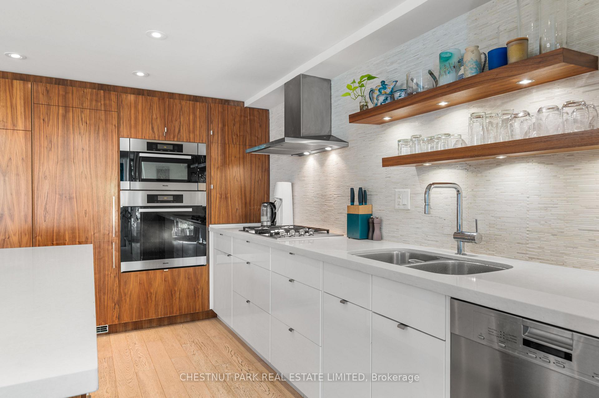 Photo 11 of Unit 105, 525 Logan Avenue, Toronto, North Riverdale — HOMEH