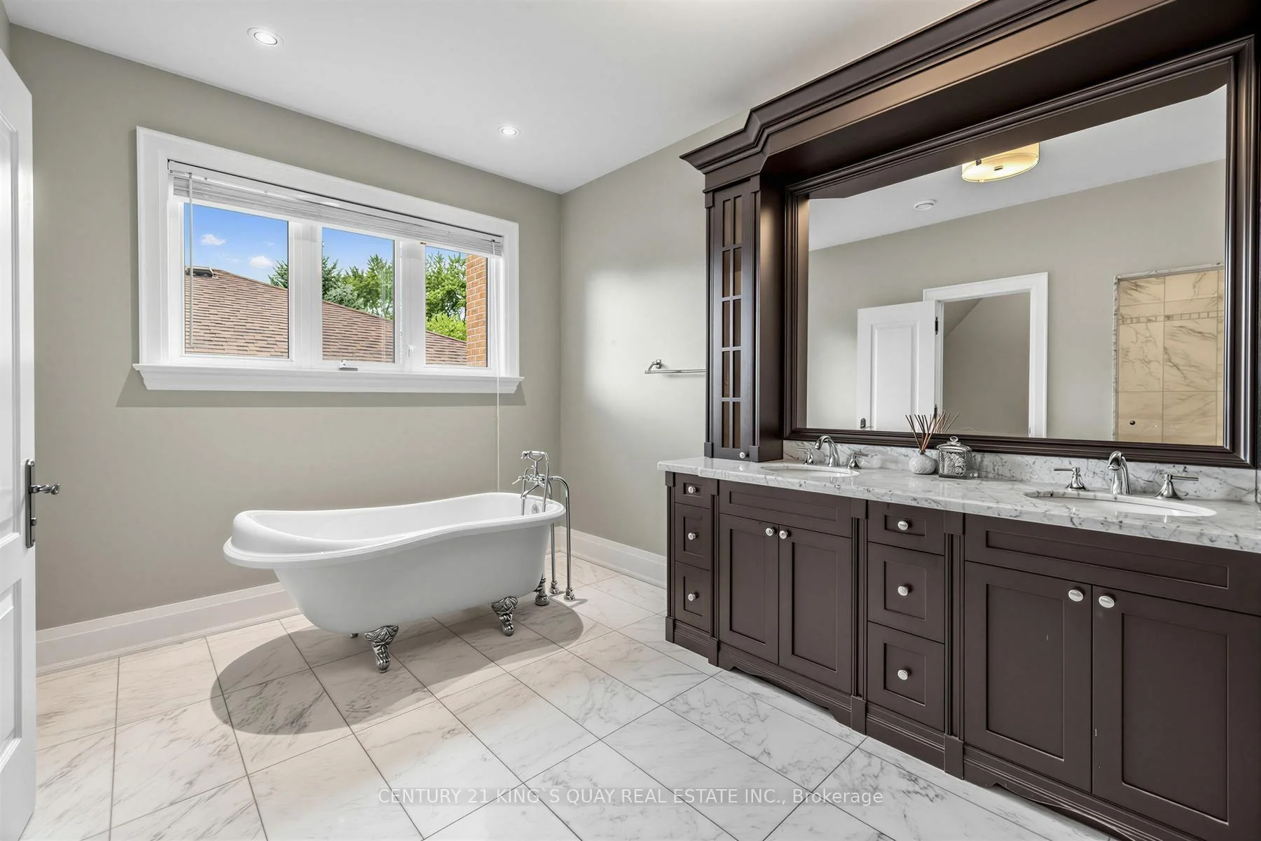 Photo 22 of 58 spruce Avenue, Richmond Hill, South Richvale — HOMEH