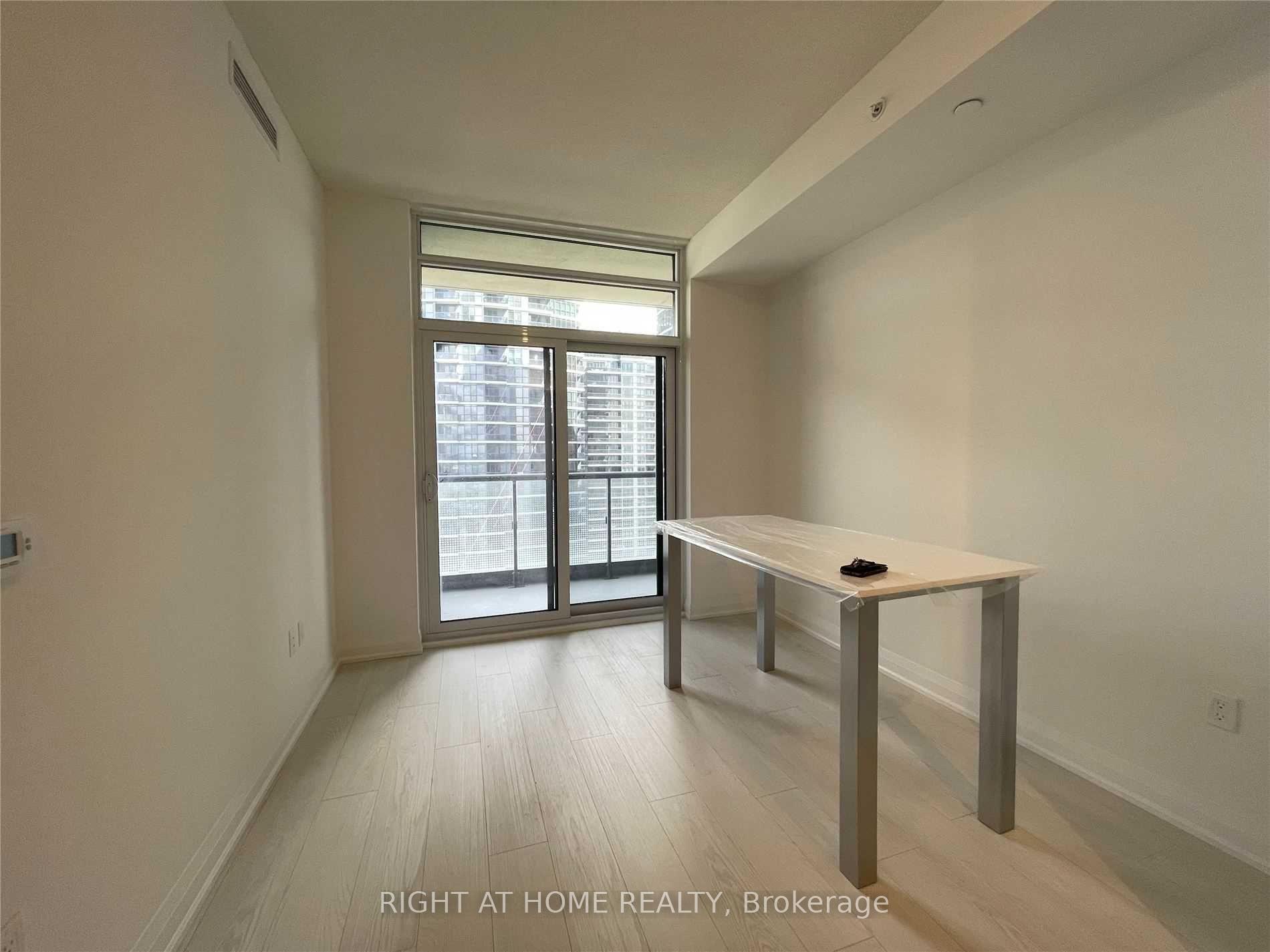 Photo 4 of Unit 3003, 30 Gibbs Road, Etobicoke, Islington-City Centre West — HOMEH