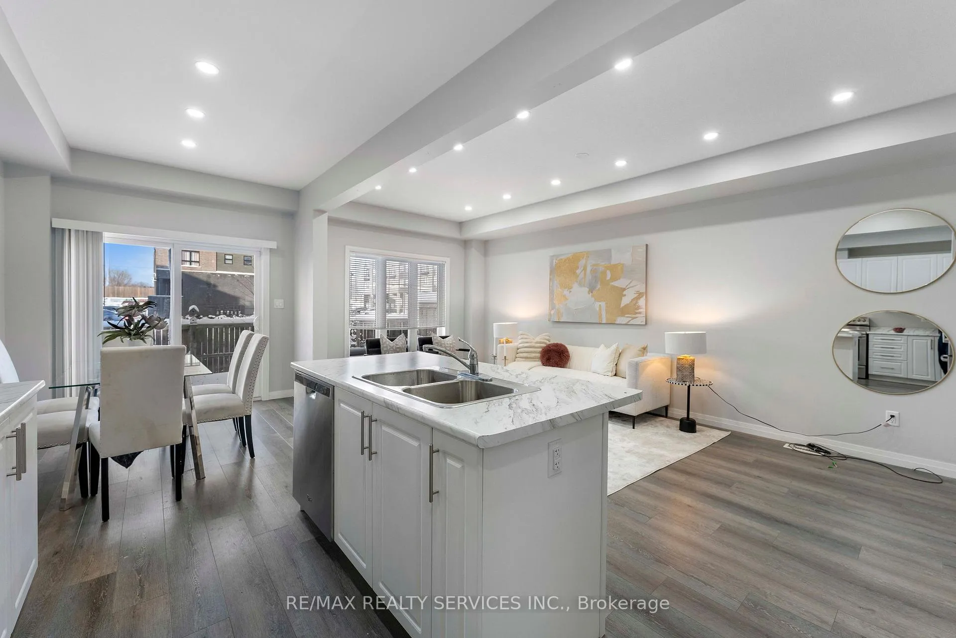 Photo 8 of 6671 Cropp Street, Niagara Falls, Morrison — HOMEH