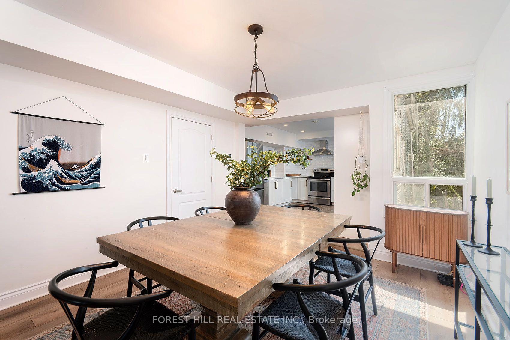Photo 12 of 55 Vanevery Street, Etobicoke, Mimico — HOMEH