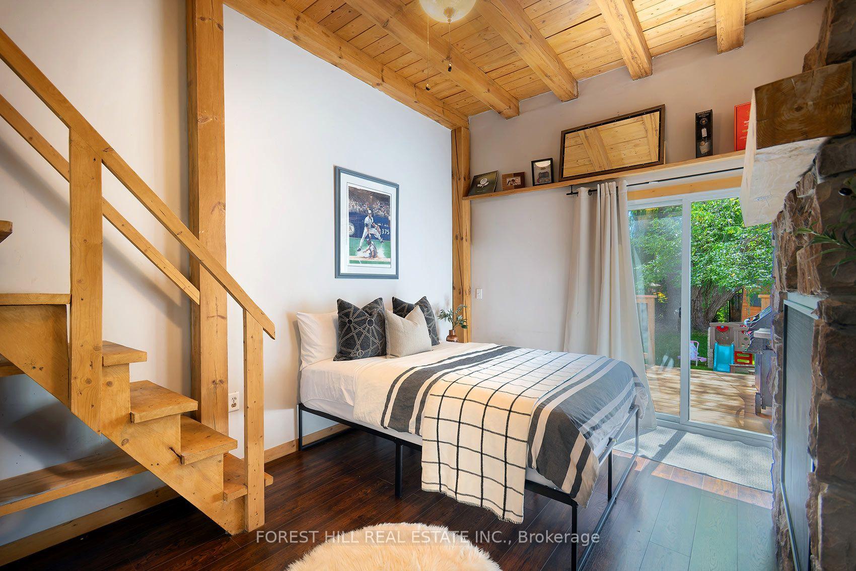 Photo 13 of 55 Vanevery Street, Etobicoke, Mimico — HOMEH