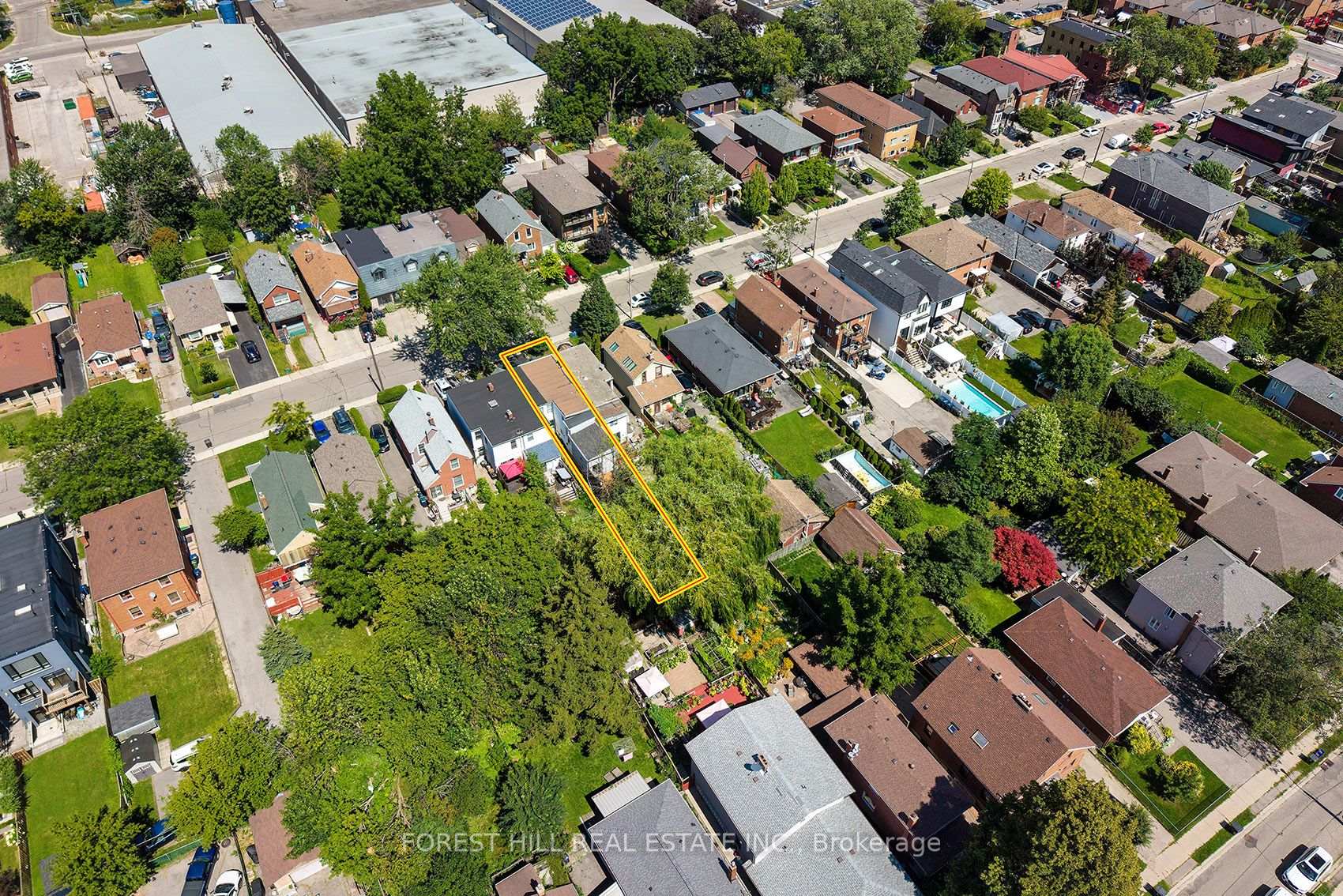 Photo 36 of 55 Vanevery Street, Etobicoke, Mimico — HOMEH