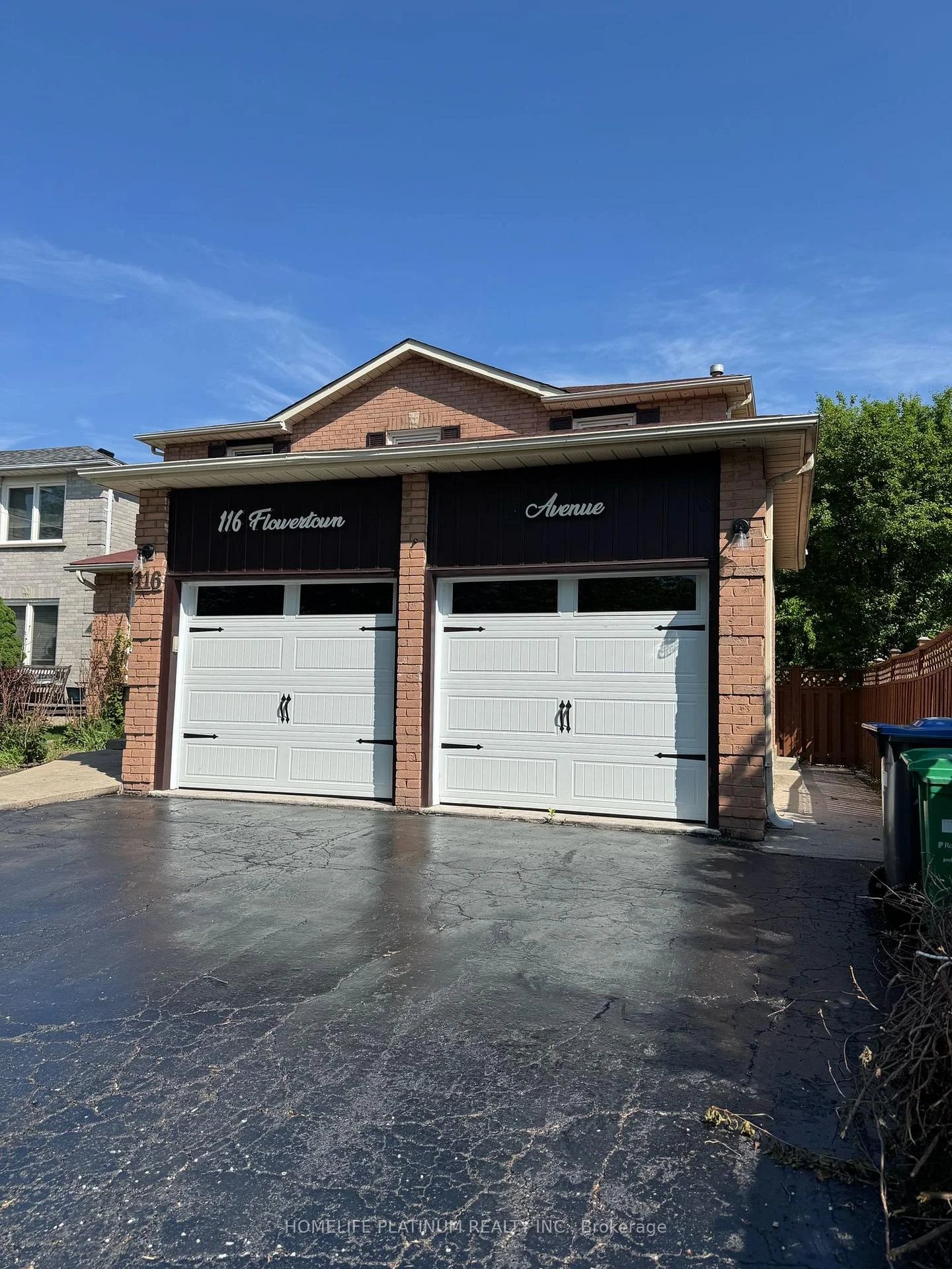 Photo 4 of 116 Flowertown Avenue, Brampton, Northwood Park — HOMEH