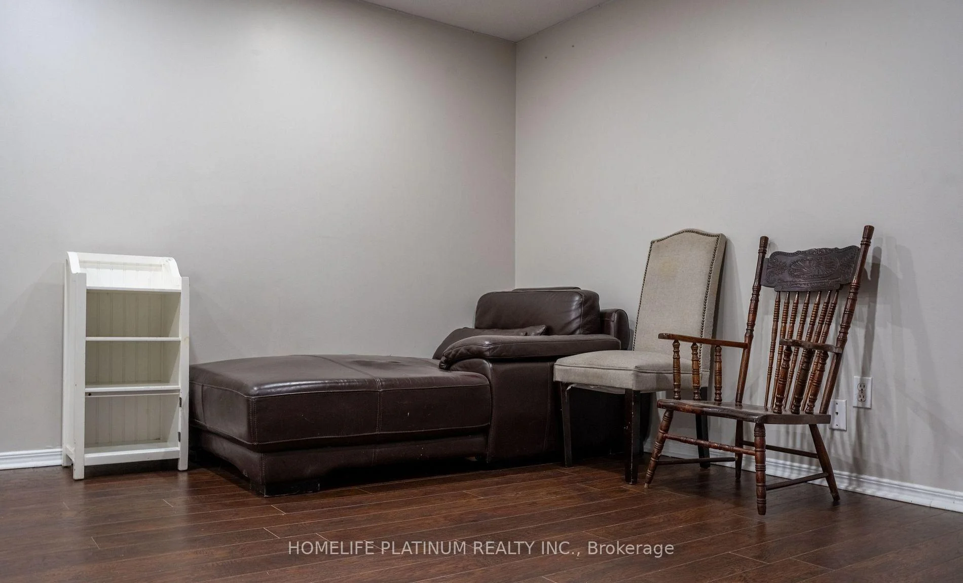 Photo 13 of 116 Flowertown Avenue, Brampton, Northwood Park — HOMEH