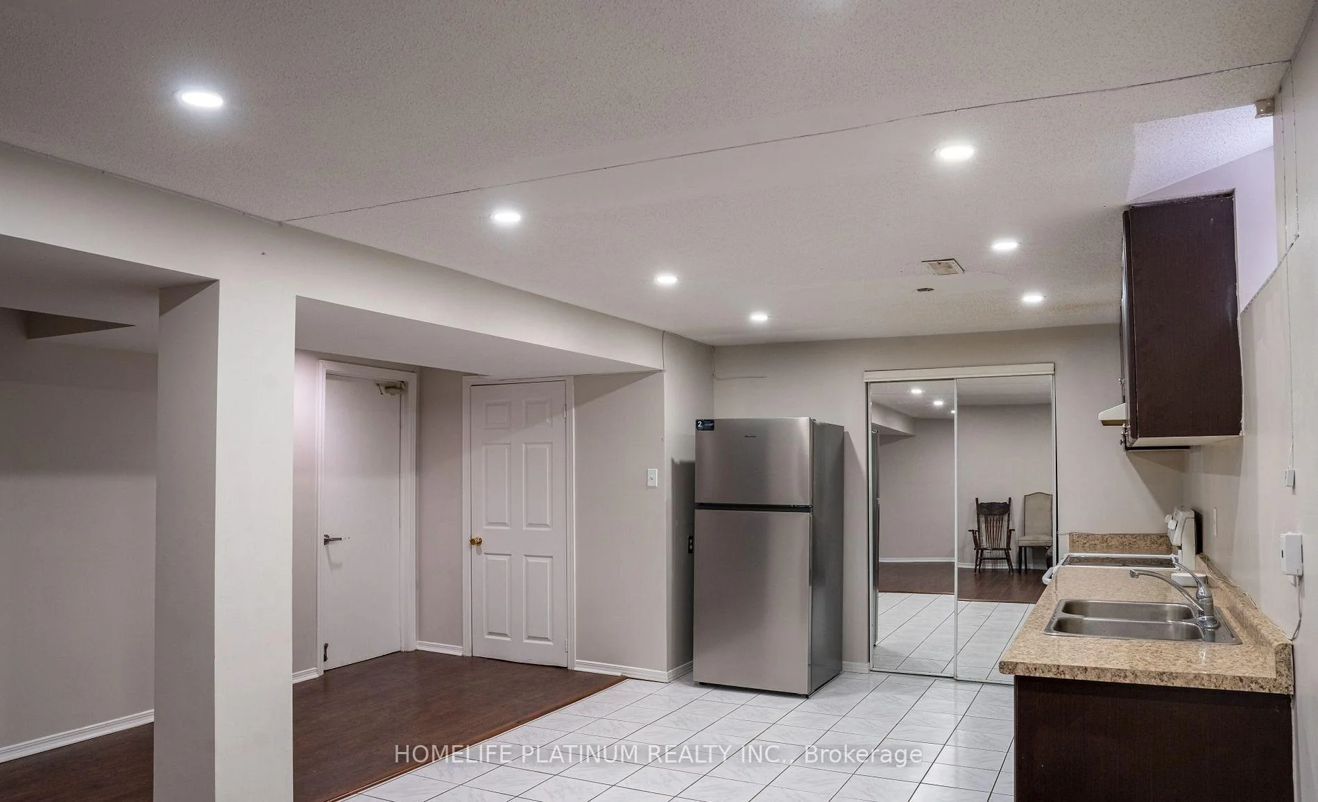 Photo 14 of 116 Flowertown Avenue, Brampton, Northwood Park — HOMEH