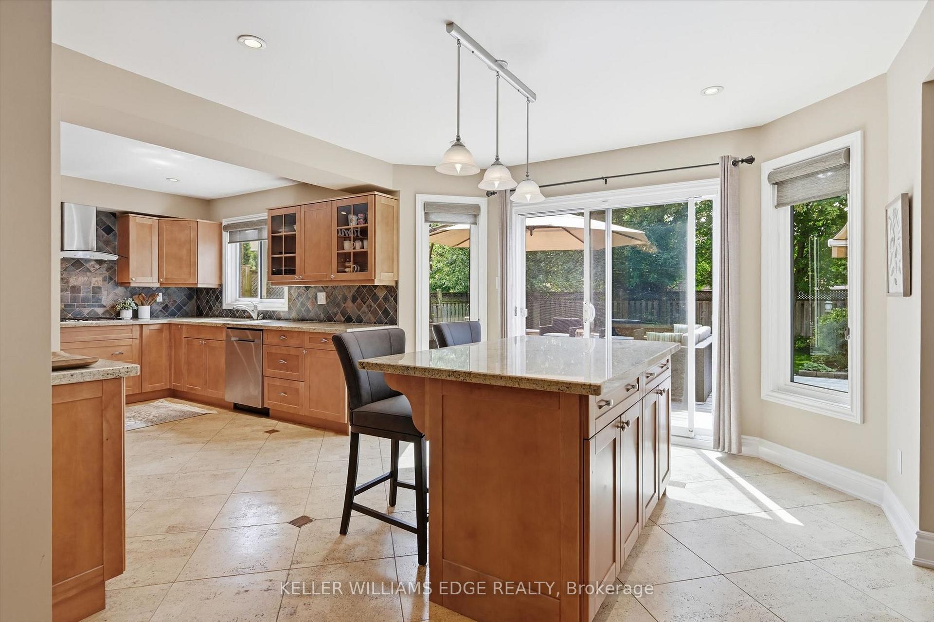 Photo 13 of 1472 Livery Lane, Oakville, Glen Abbey — HOMEH