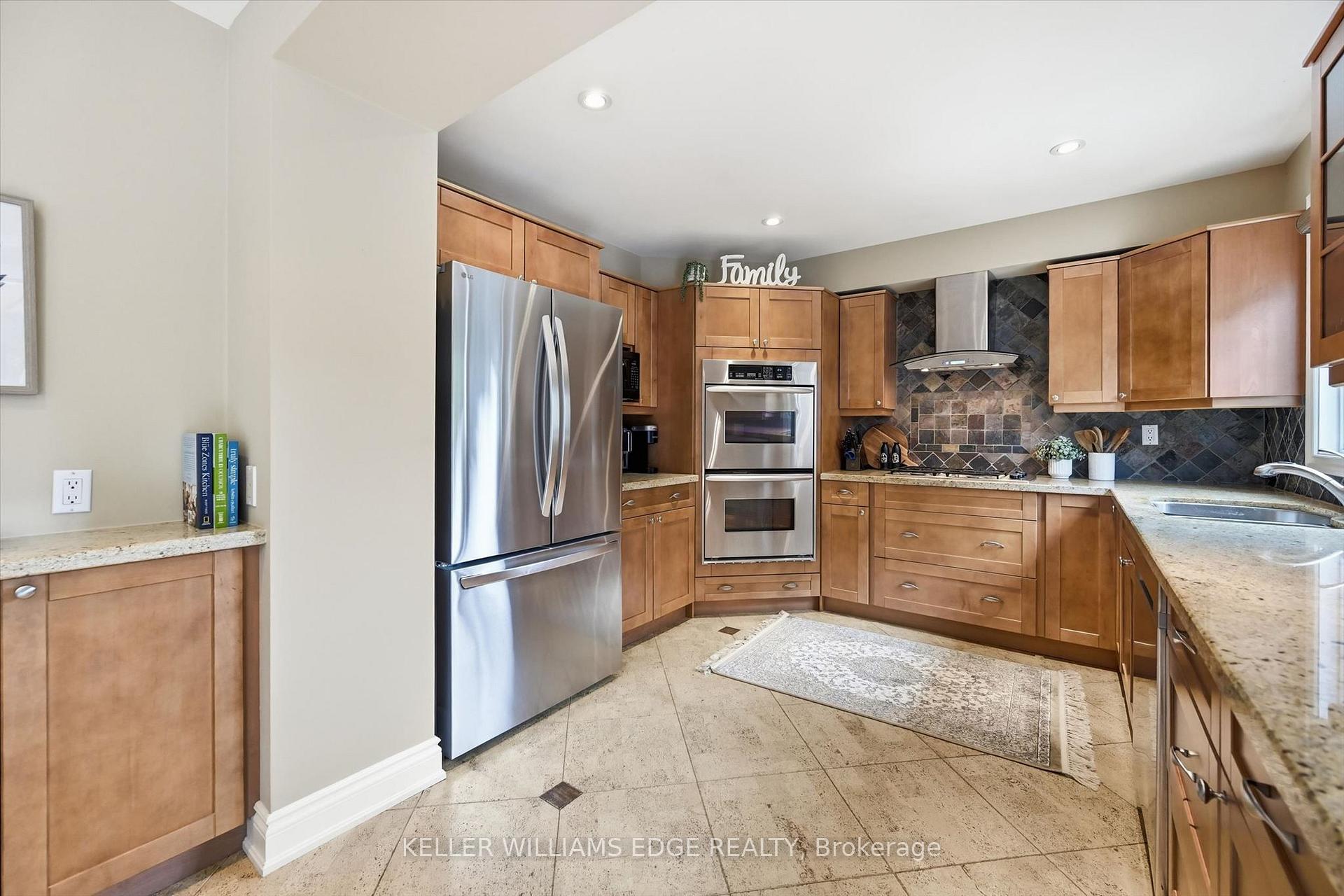 Photo 14 of 1472 Livery Lane, Oakville, Glen Abbey — HOMEH