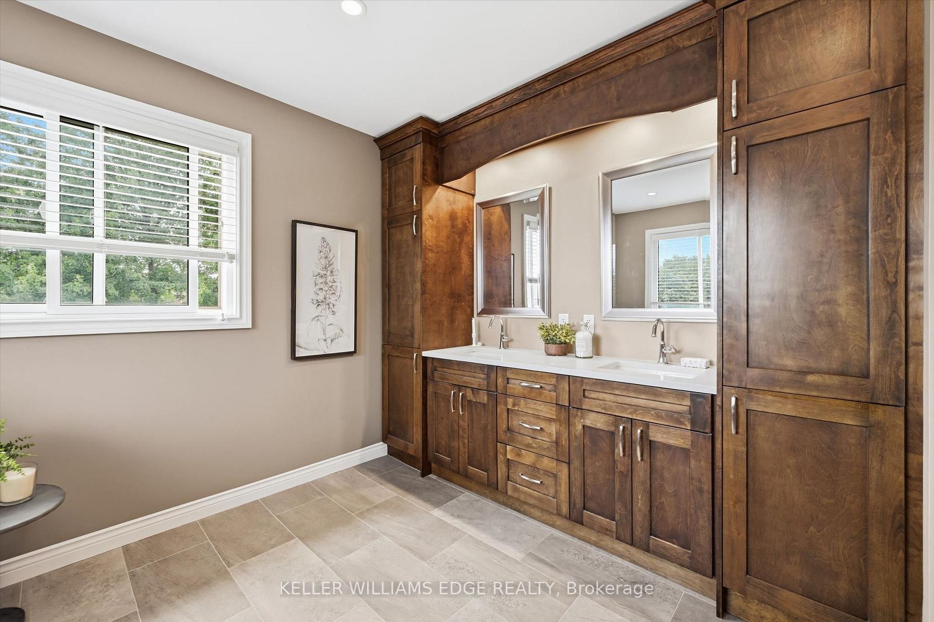 Photo 25 of 1472 Livery Lane, Oakville, Glen Abbey — HOMEH