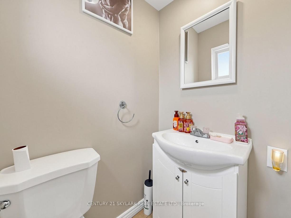 Photo 20 of 164 Moregate Crescent N, Brampton, Brampton North — HOMEH