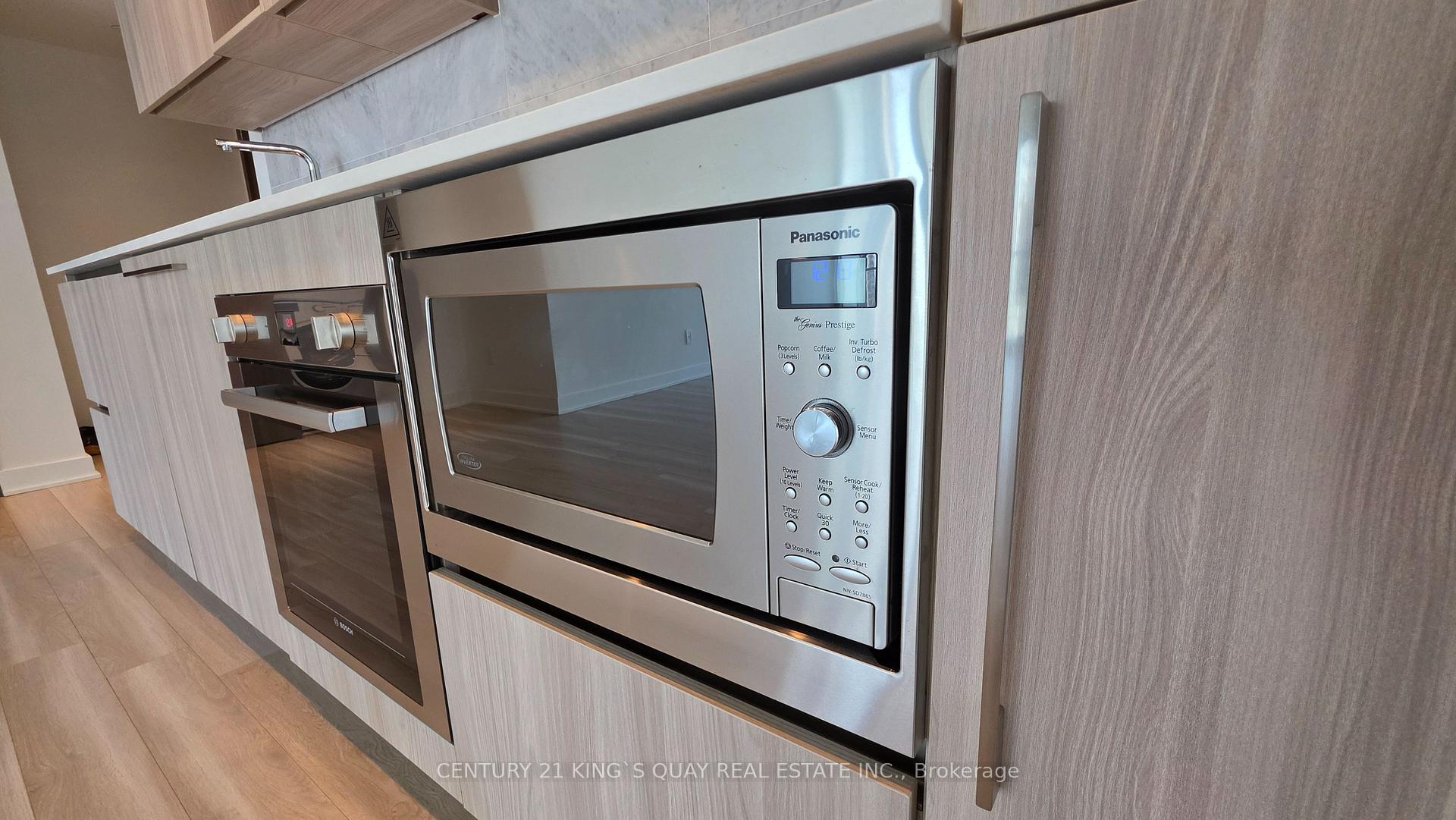 Photo 8 of Unit 2506, 17 Bathurst Street, Toronto, Waterfront Communities — HOMEH