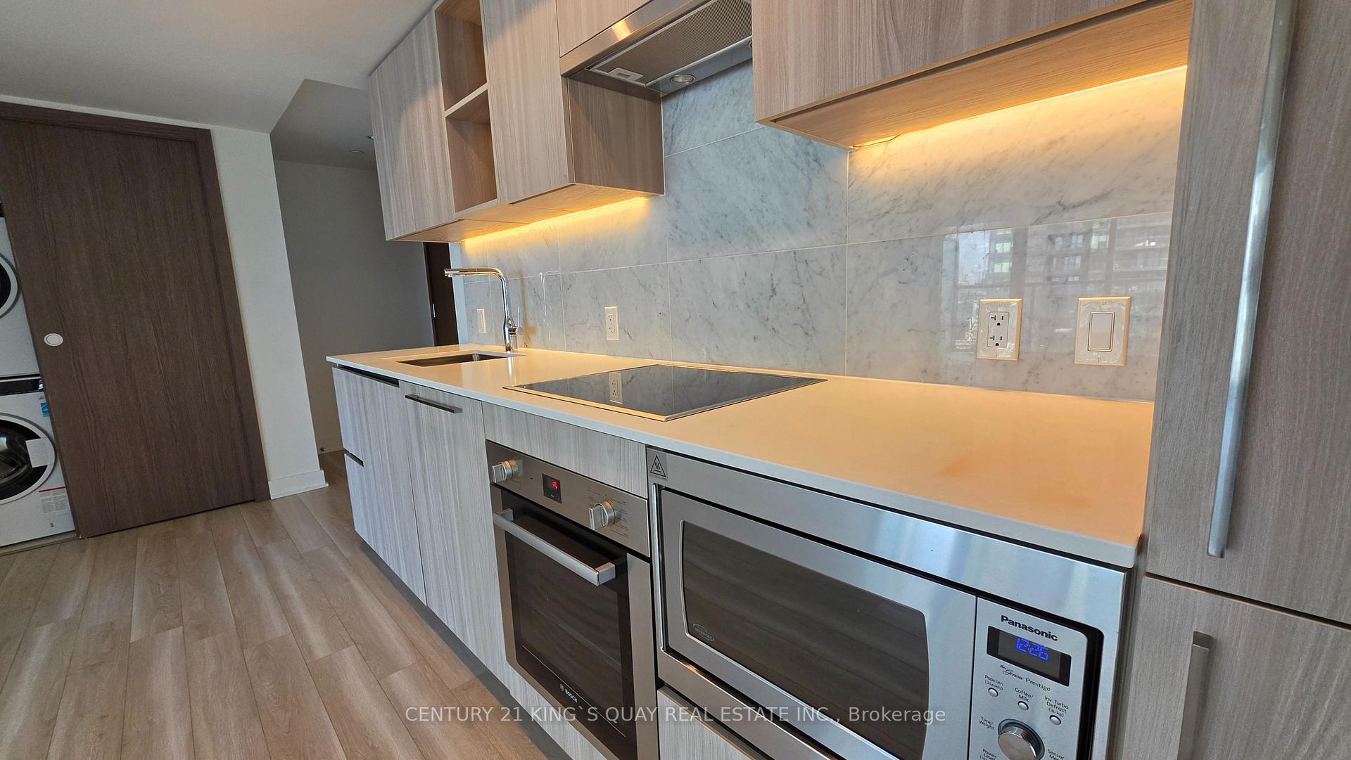 Photo 11 of Unit 2506, 17 Bathurst Street, Toronto, Waterfront Communities — HOMEH
