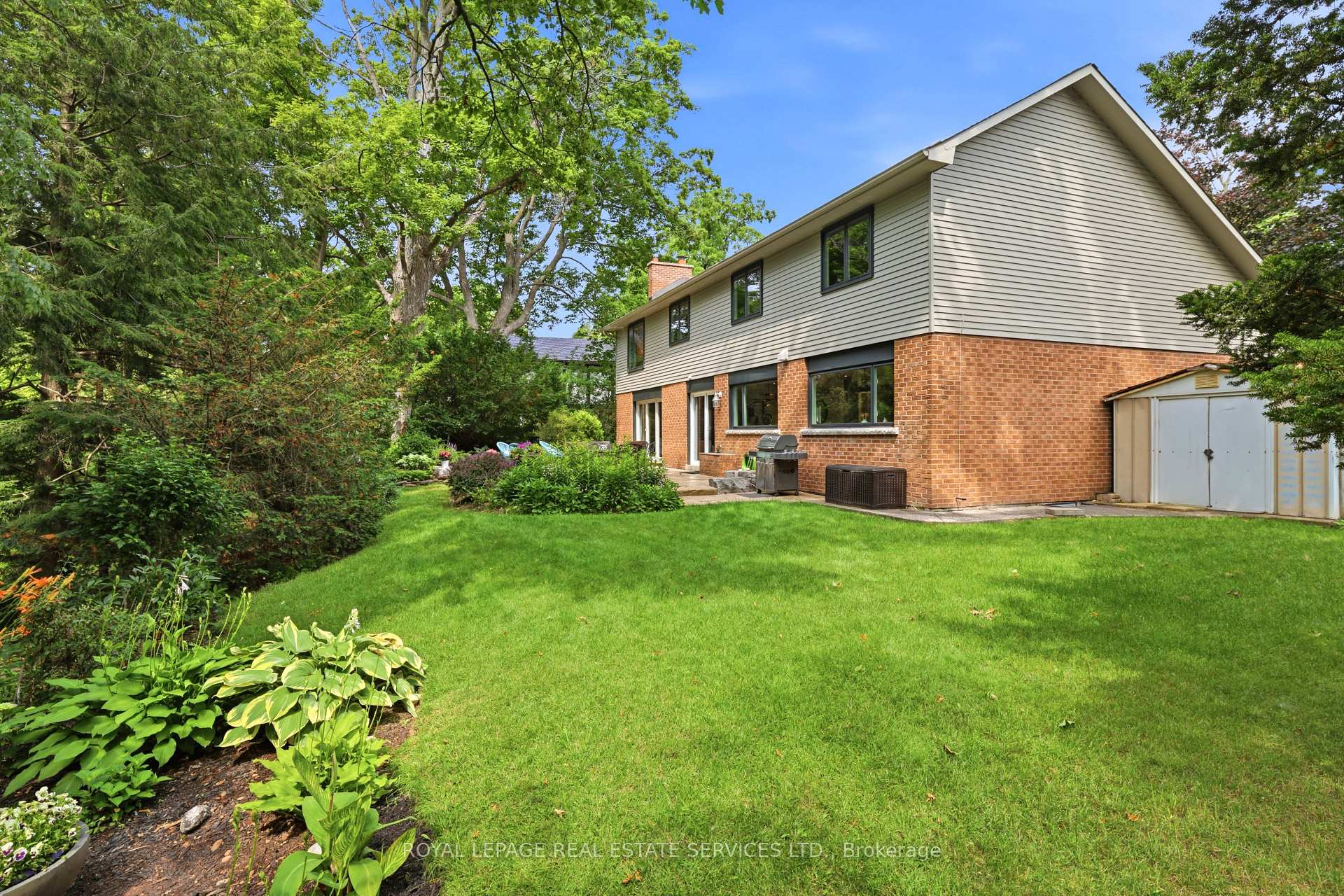 Photo 36 of 11 Regency Court, Oakville, College Park — HOMEH