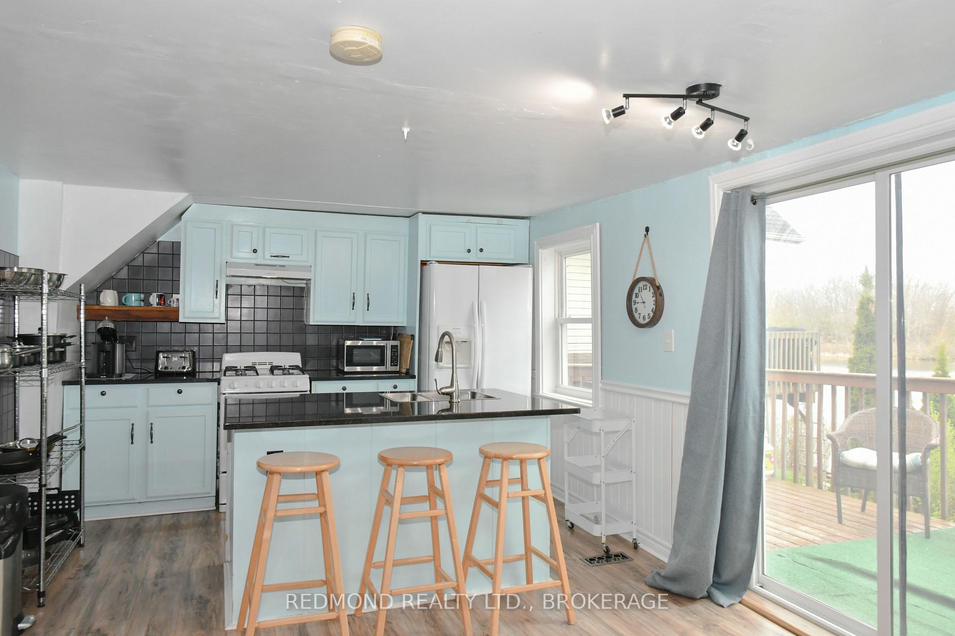 Photo 11 of 590 Queen Street, Gananoque, Gananoque — HOMEH