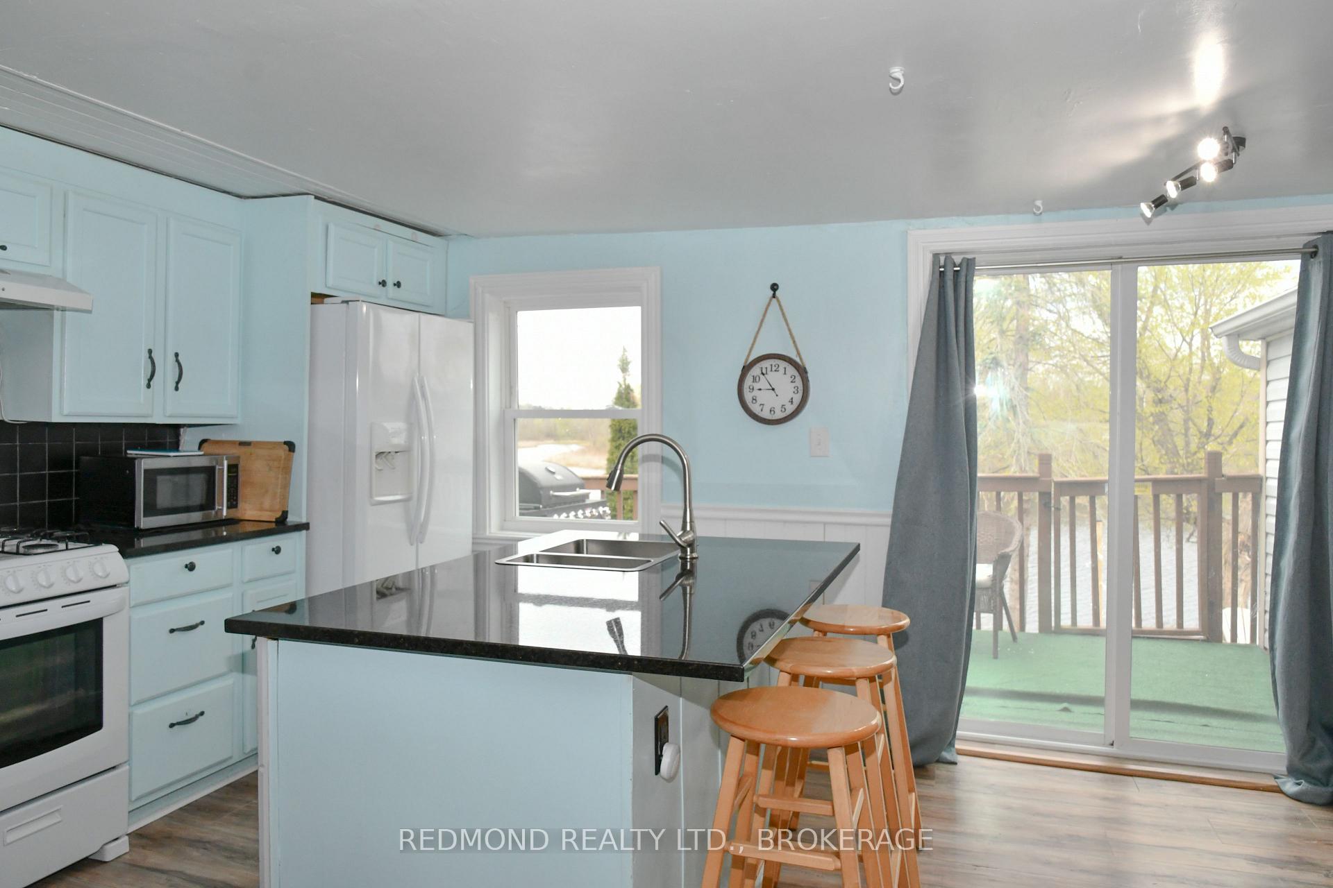 Photo 12 of 590 Queen Street, Gananoque, Gananoque — HOMEH
