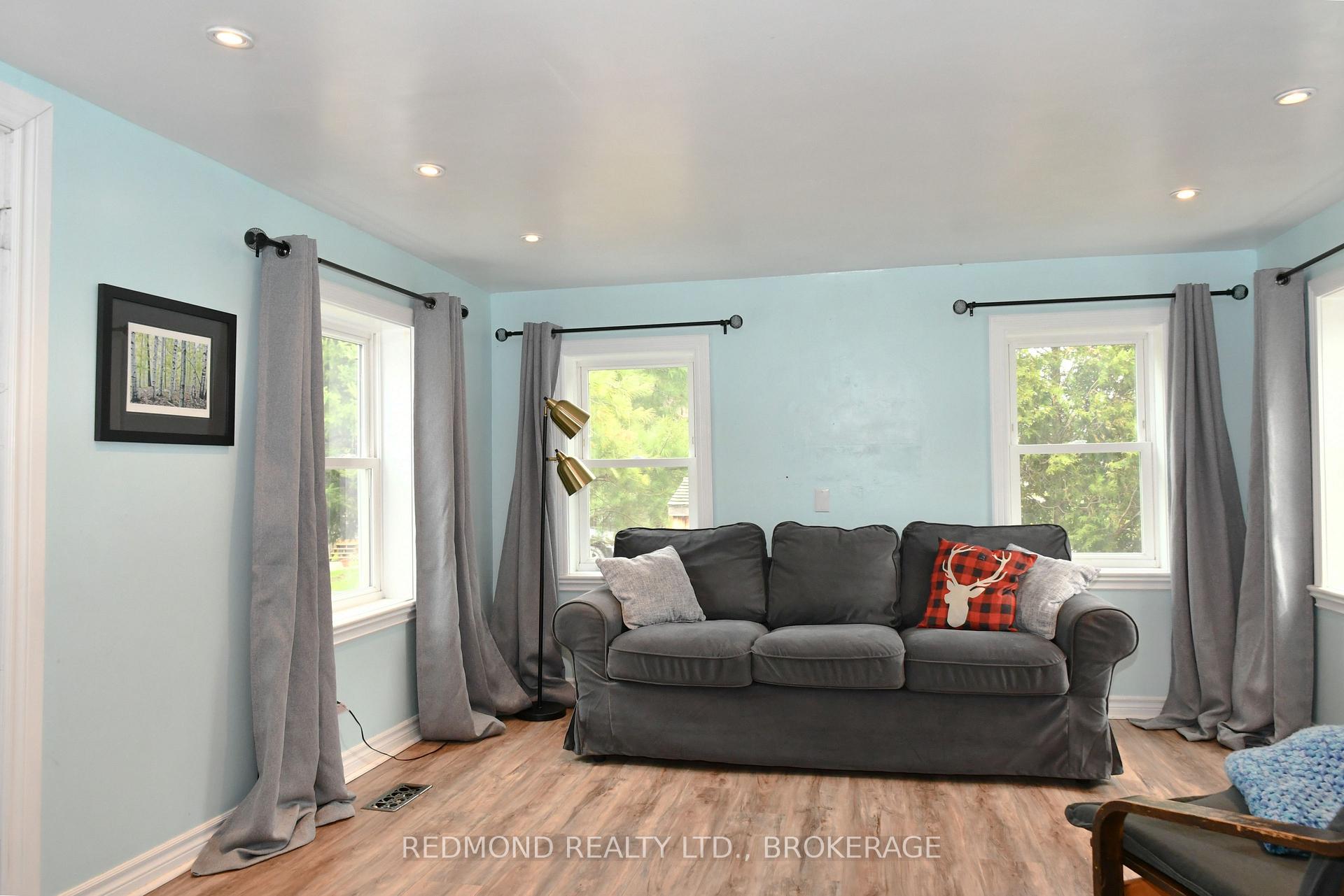 Photo 16 of 590 Queen Street, Gananoque, Gananoque — HOMEH