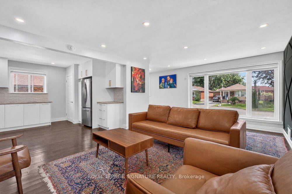 Photo 17 of 128 Trinnell Boulevard, Scarborough, Clairlea-Birchmount — HOMEH