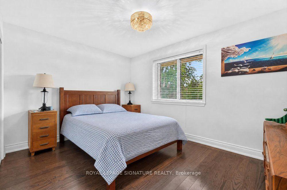 Photo 23 of 128 Trinnell Boulevard, Scarborough, Clairlea-Birchmount — HOMEH