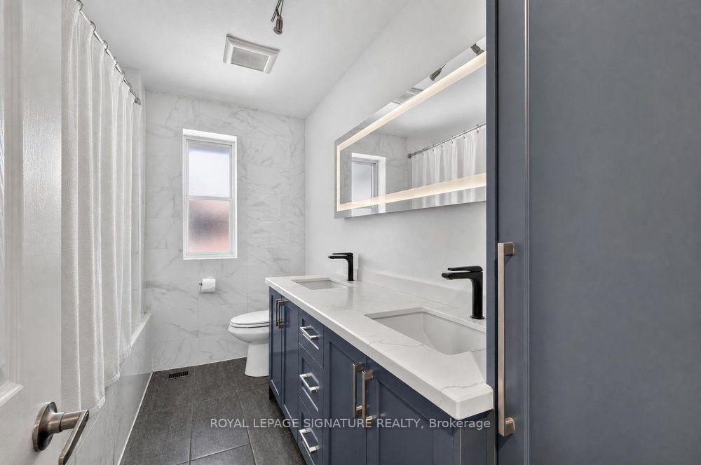 Photo 26 of 128 Trinnell Boulevard, Scarborough, Clairlea-Birchmount — HOMEH