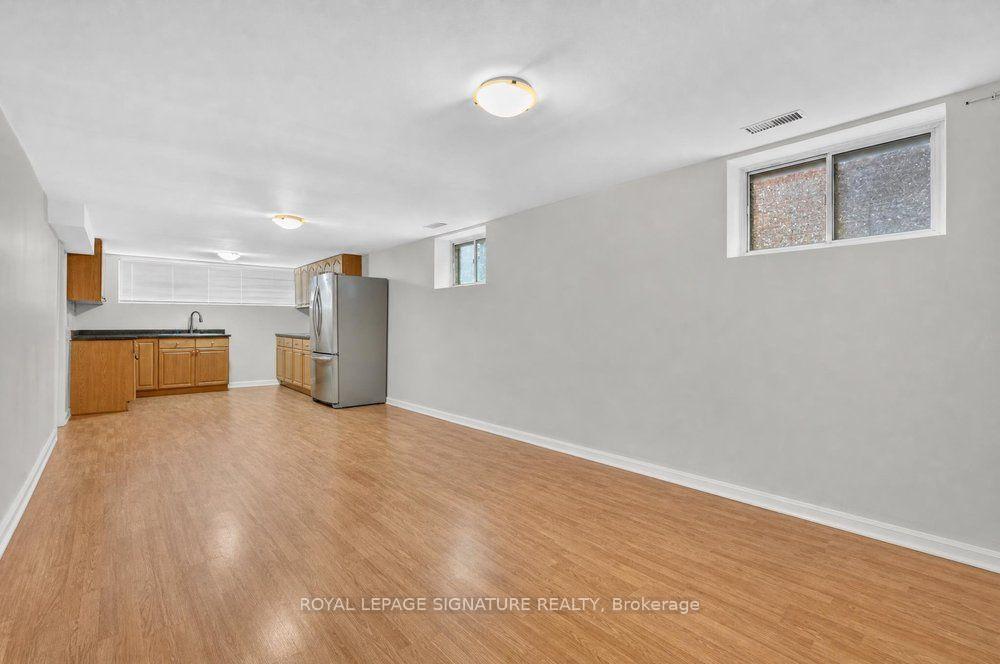Photo 28 of 128 Trinnell Boulevard, Scarborough, Clairlea-Birchmount — HOMEH
