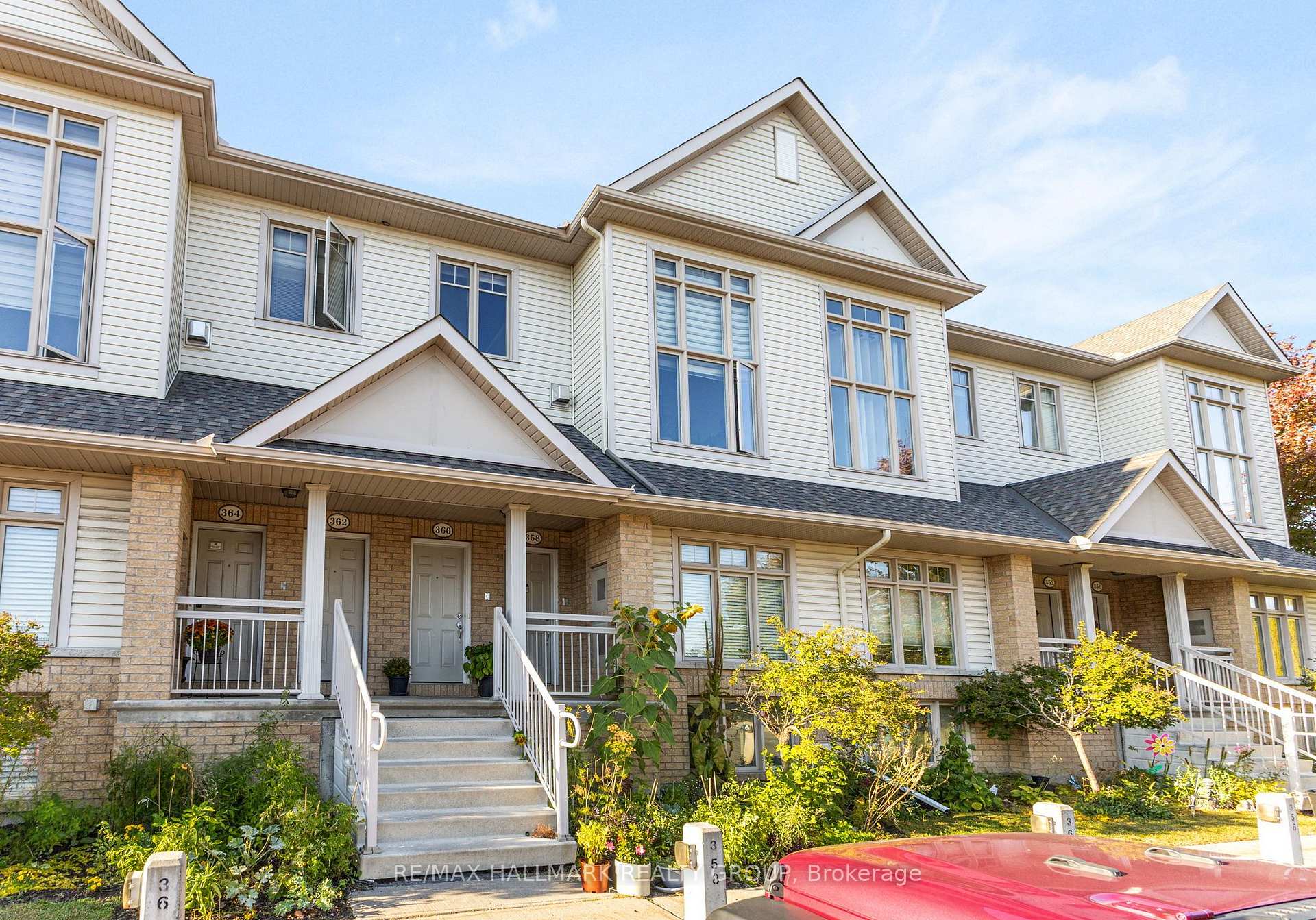 Photo 4 of 358 Galston Private, Ottawa, Mer Bleue/Bradley Estates/Anderson Park — HOMEH