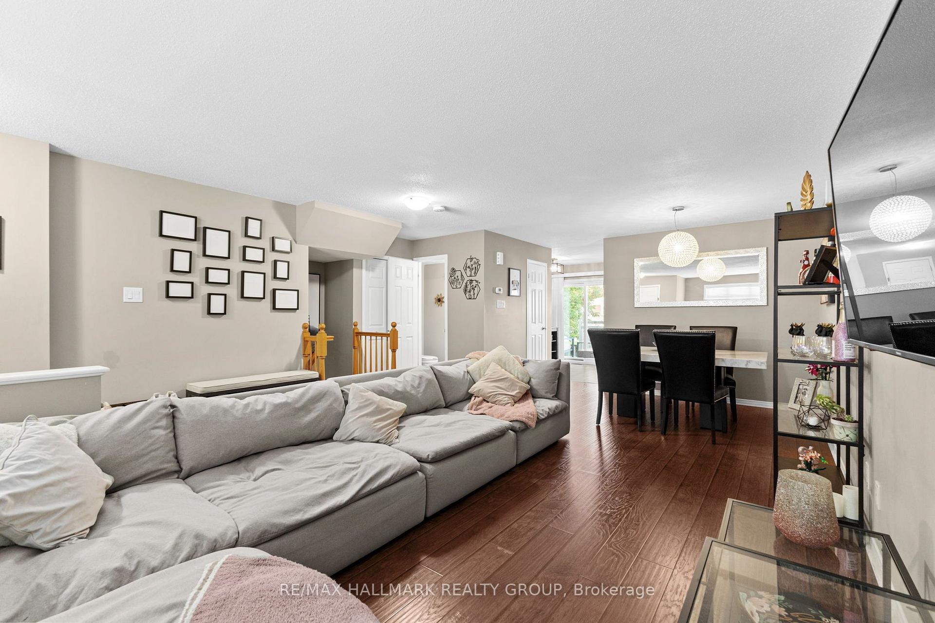 Photo 9 of 358 Galston Private, Ottawa, Mer Bleue/Bradley Estates/Anderson Park — HOMEH