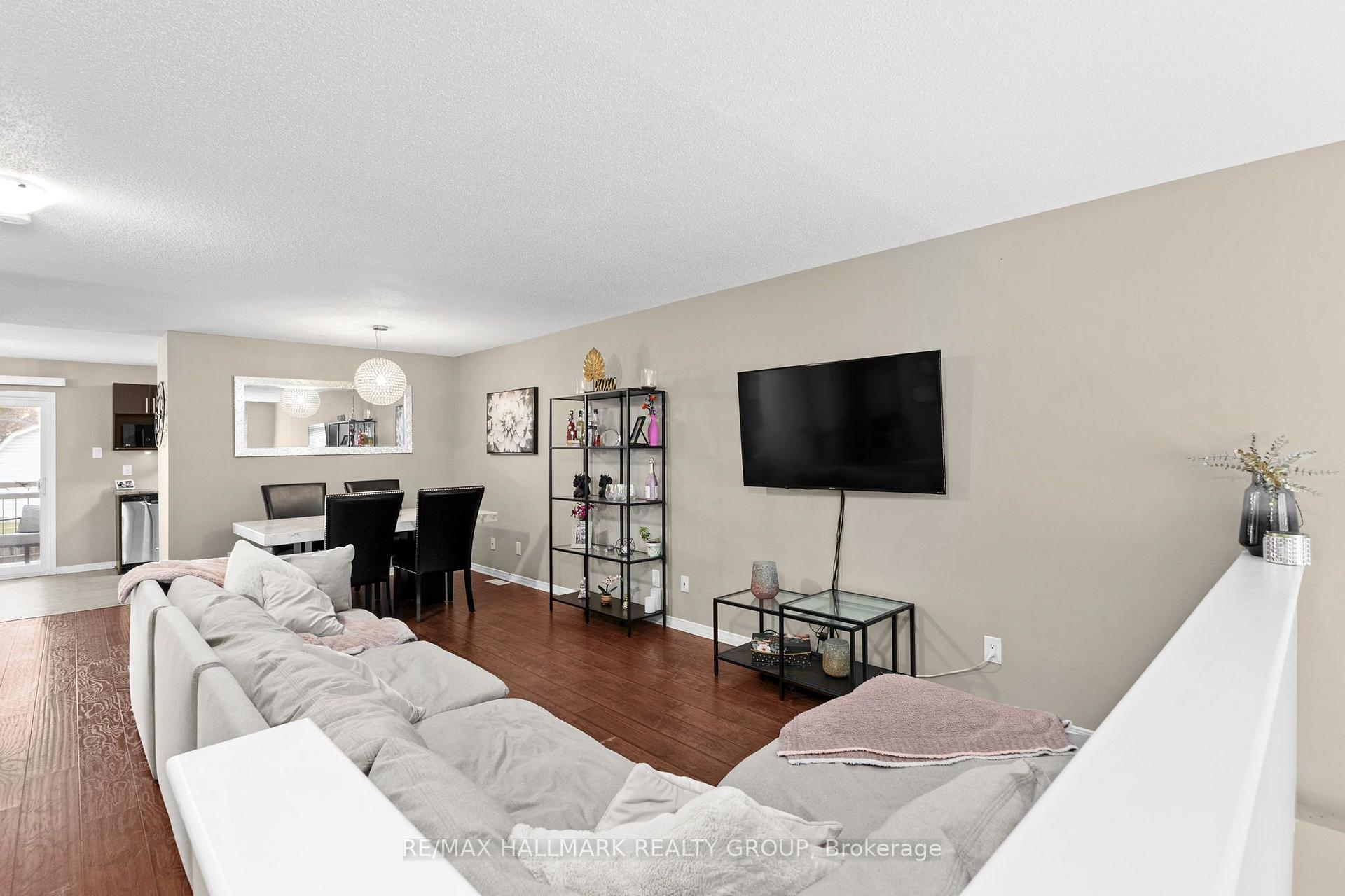 Photo 10 of 358 Galston Private, Ottawa, Mer Bleue/Bradley Estates/Anderson Park — HOMEH
